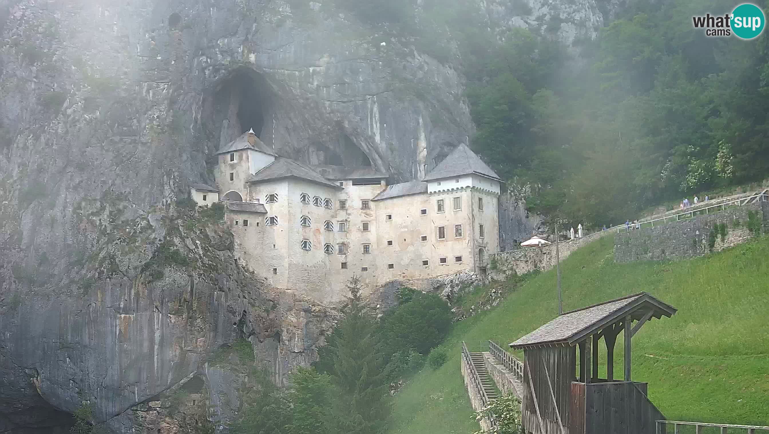 Web kamera Predjamski dvorac – Postojna – Slovenija