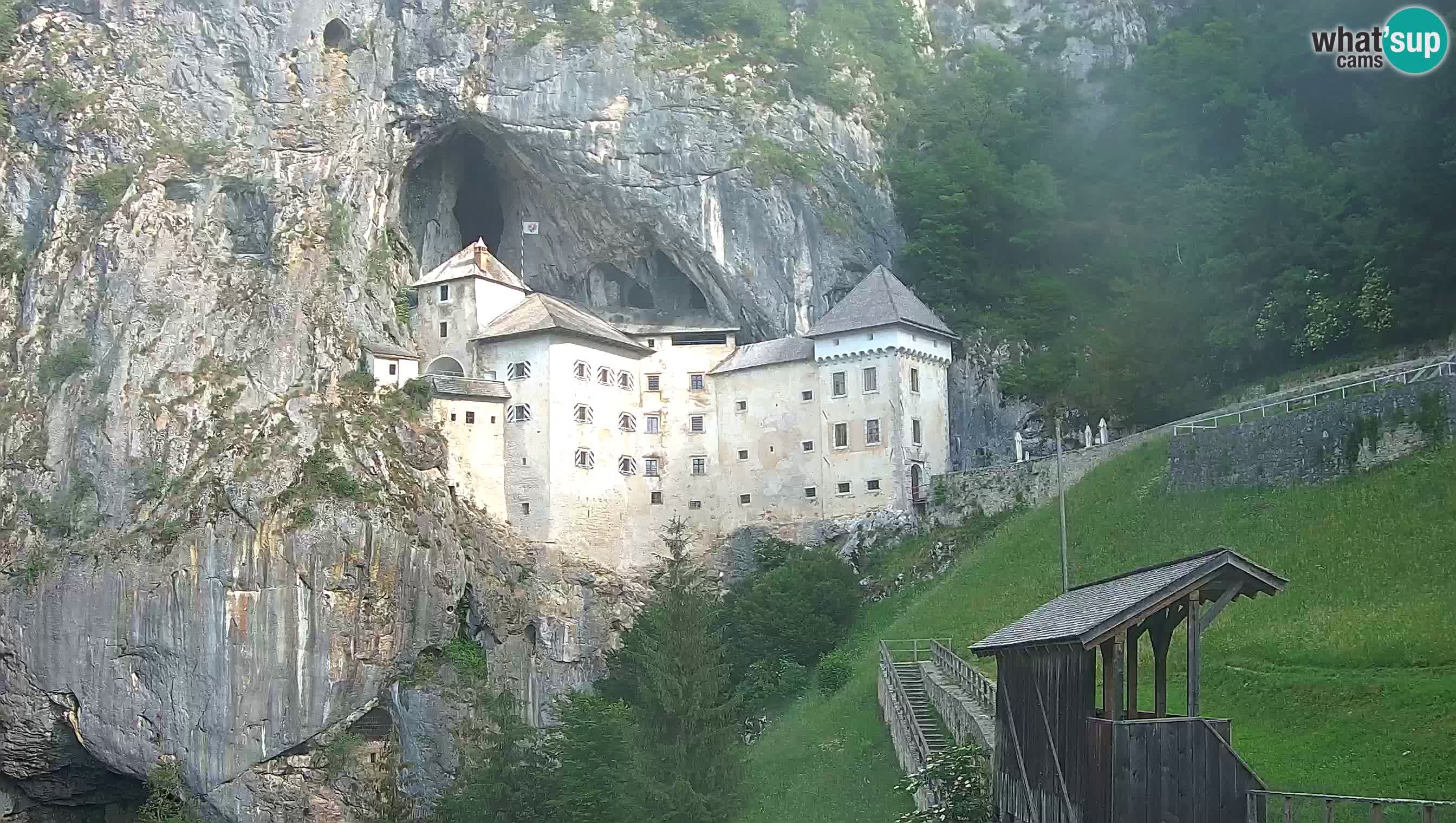 Live Webcam Höhlenburg Predjama – Postojna – Slowenien