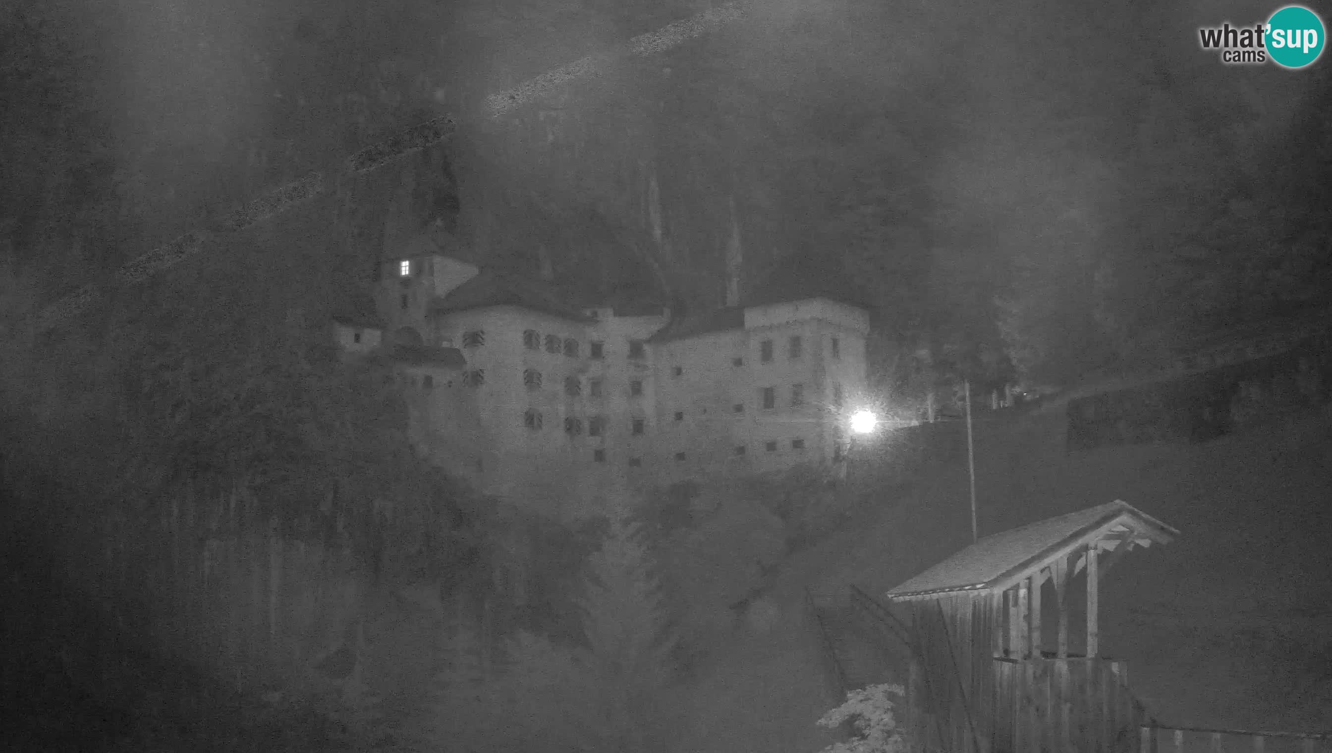 Live Webcam Höhlenburg Predjama – Postojna – Slowenien