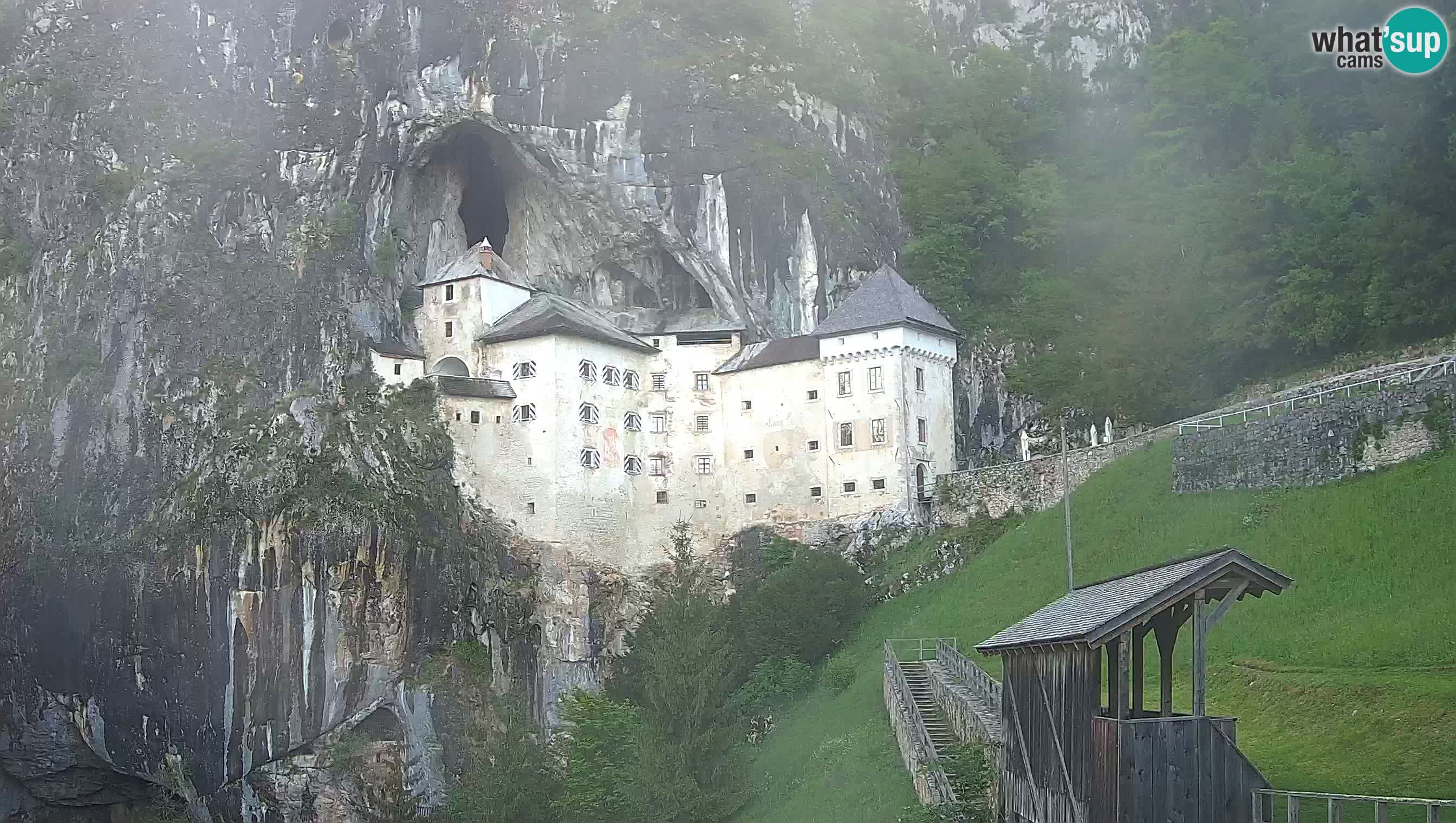 Web kamera Predjamski dvorac – Postojna – Slovenija