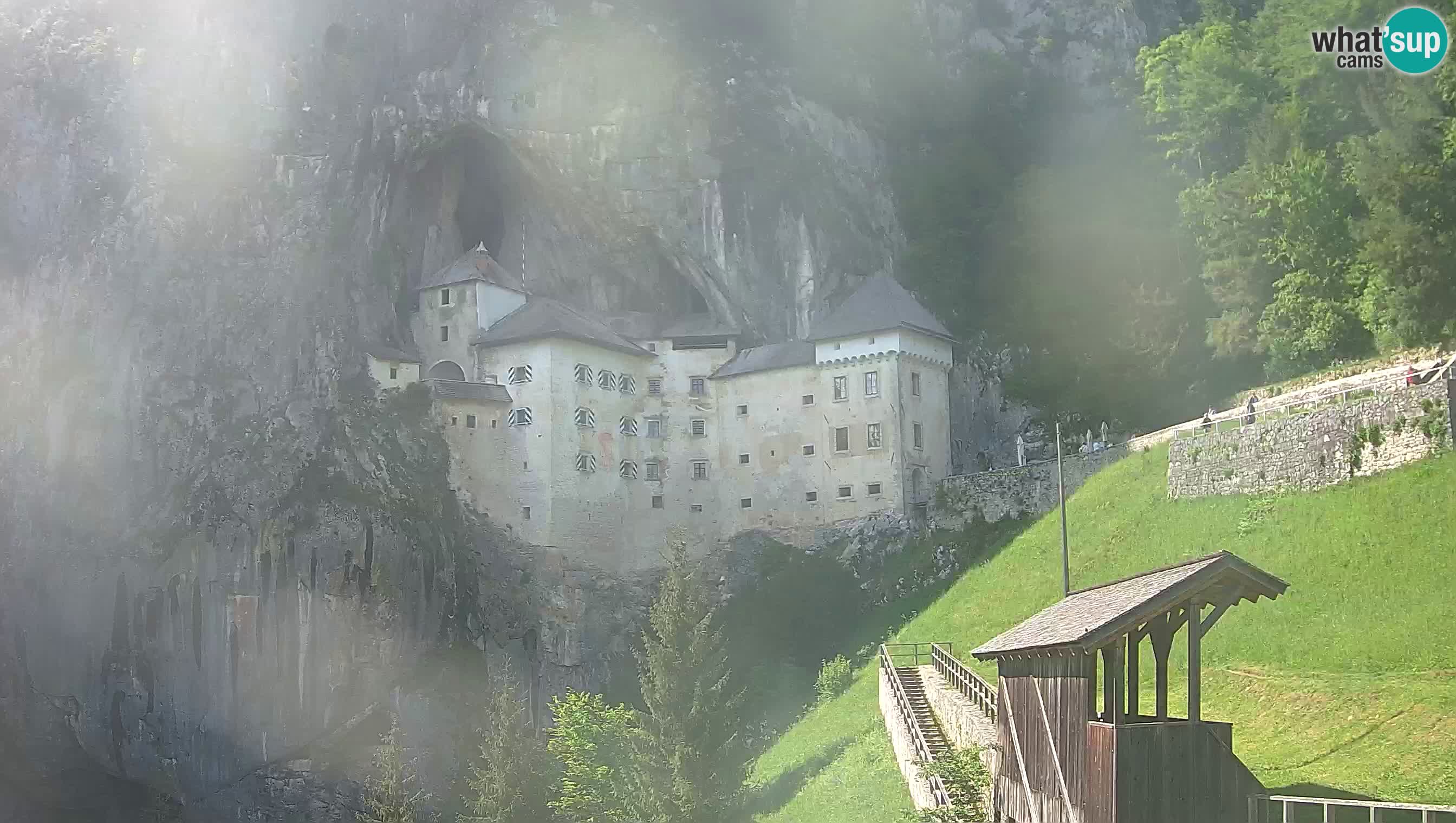 Live Webcam Castello di Predjama – Postumia – Slovenia