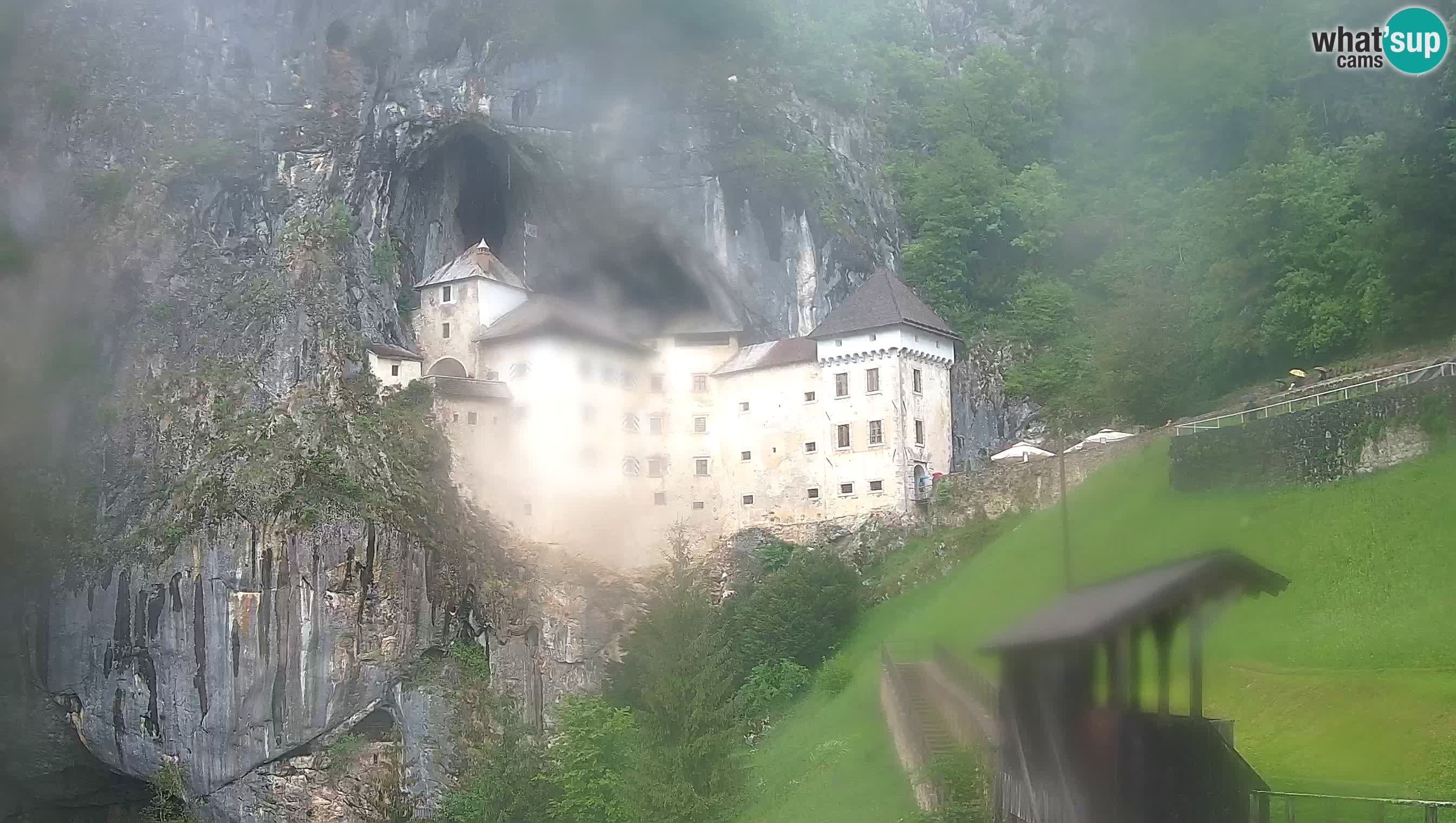 Live Webcam Predjamski grad – Predjama Castle – Postojna – Slovenia