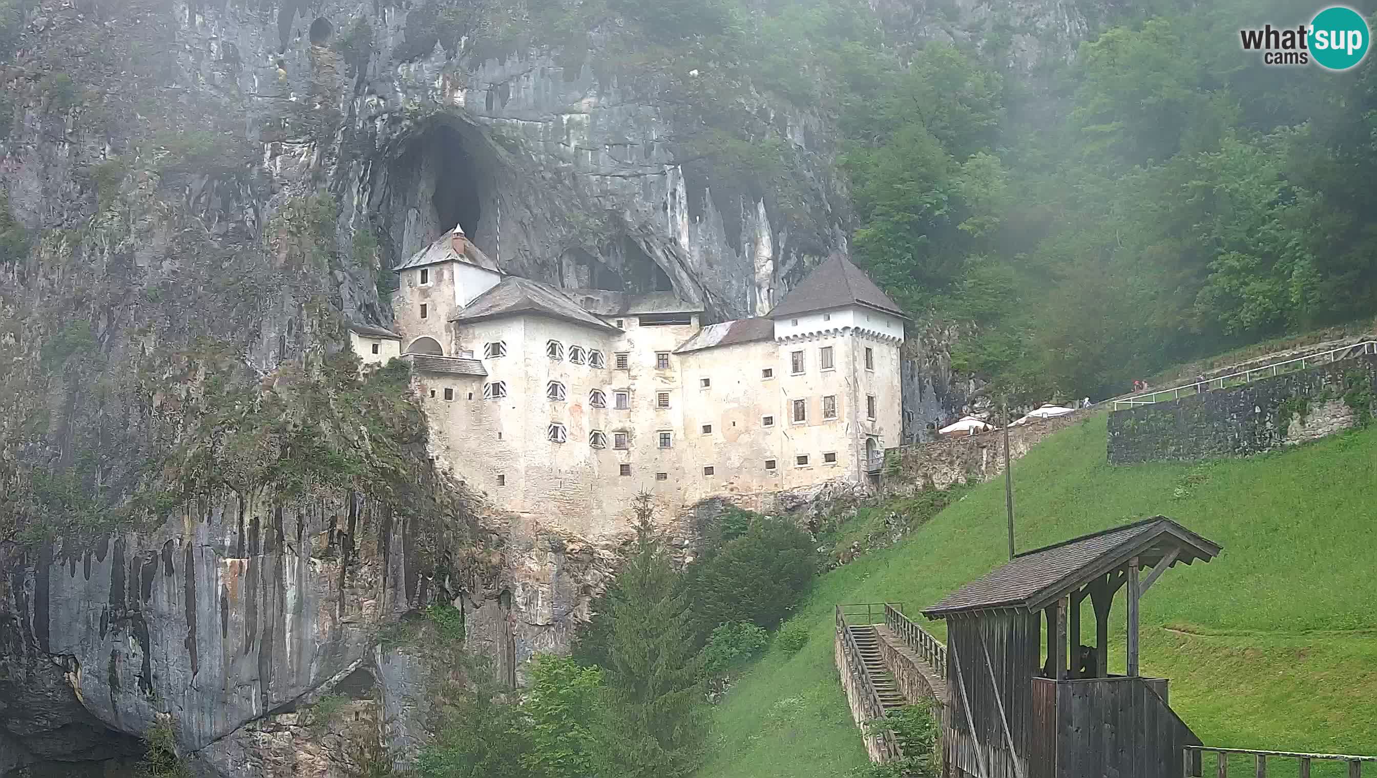 Live Webcam Castello di Predjama – Postumia – Slovenia