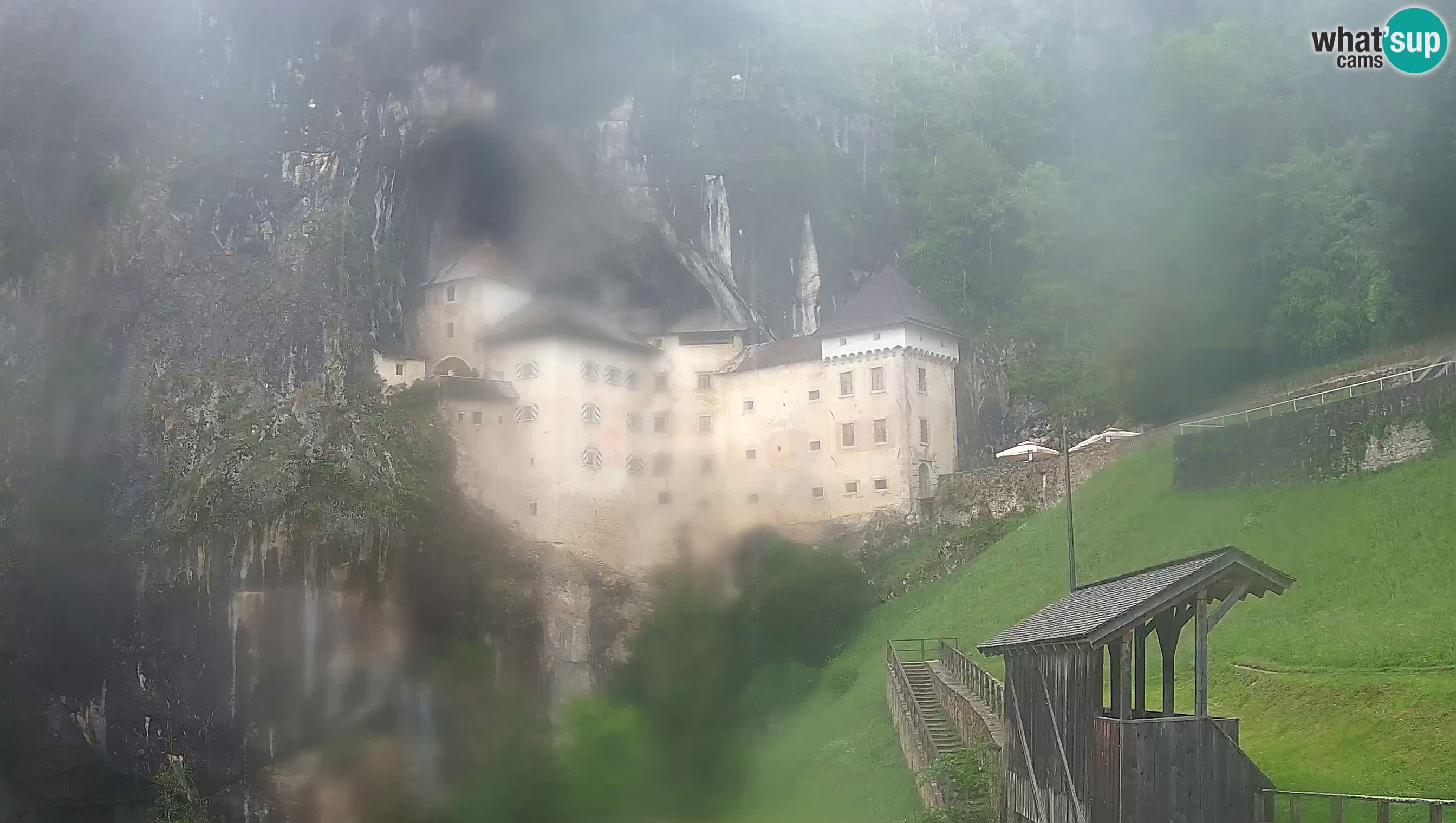 Live Webcam Höhlenburg Predjama – Postojna – Slowenien