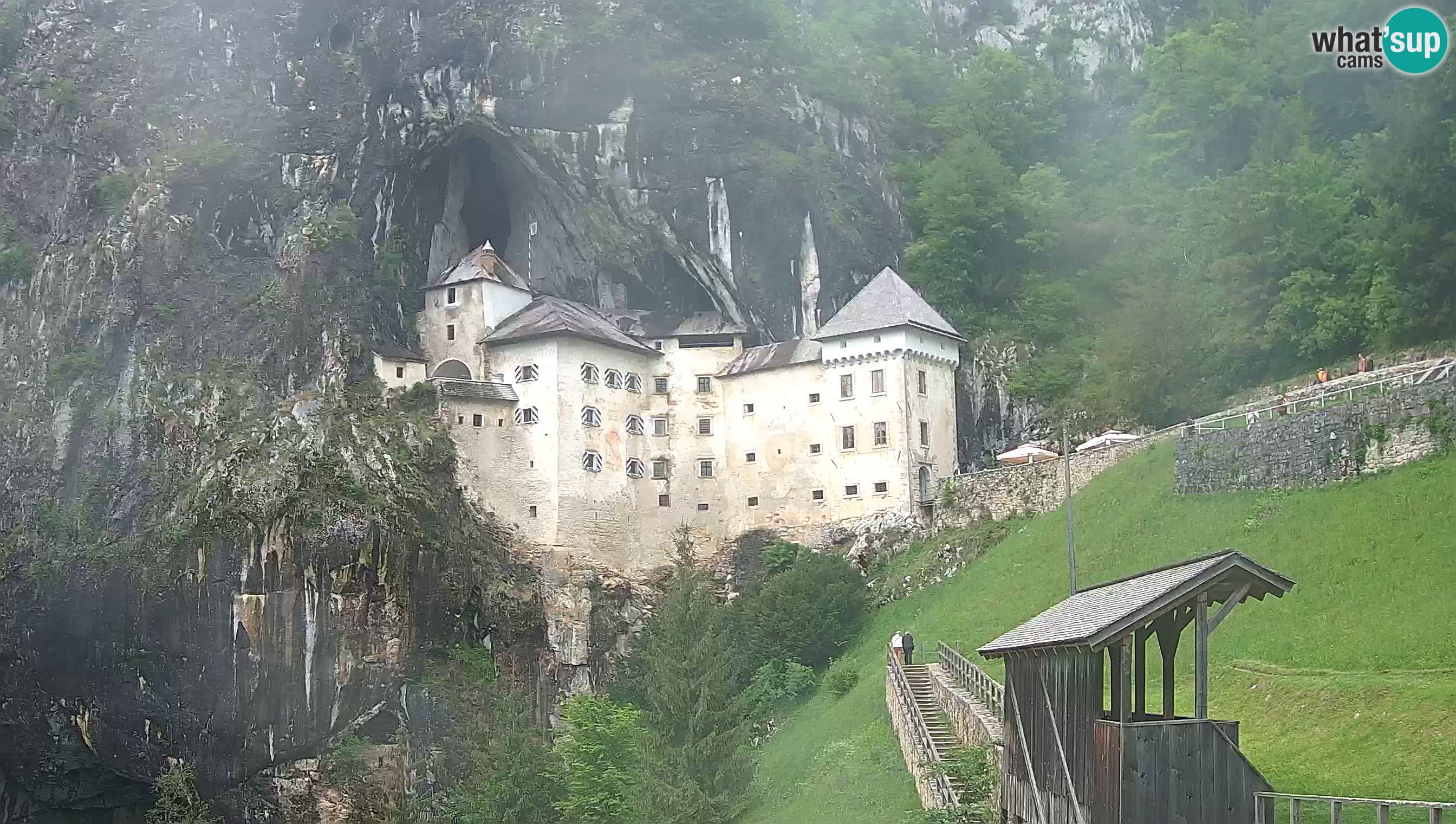 Live Webcam Grad Predjama – Château de Predjama – Postojna – Slovénie