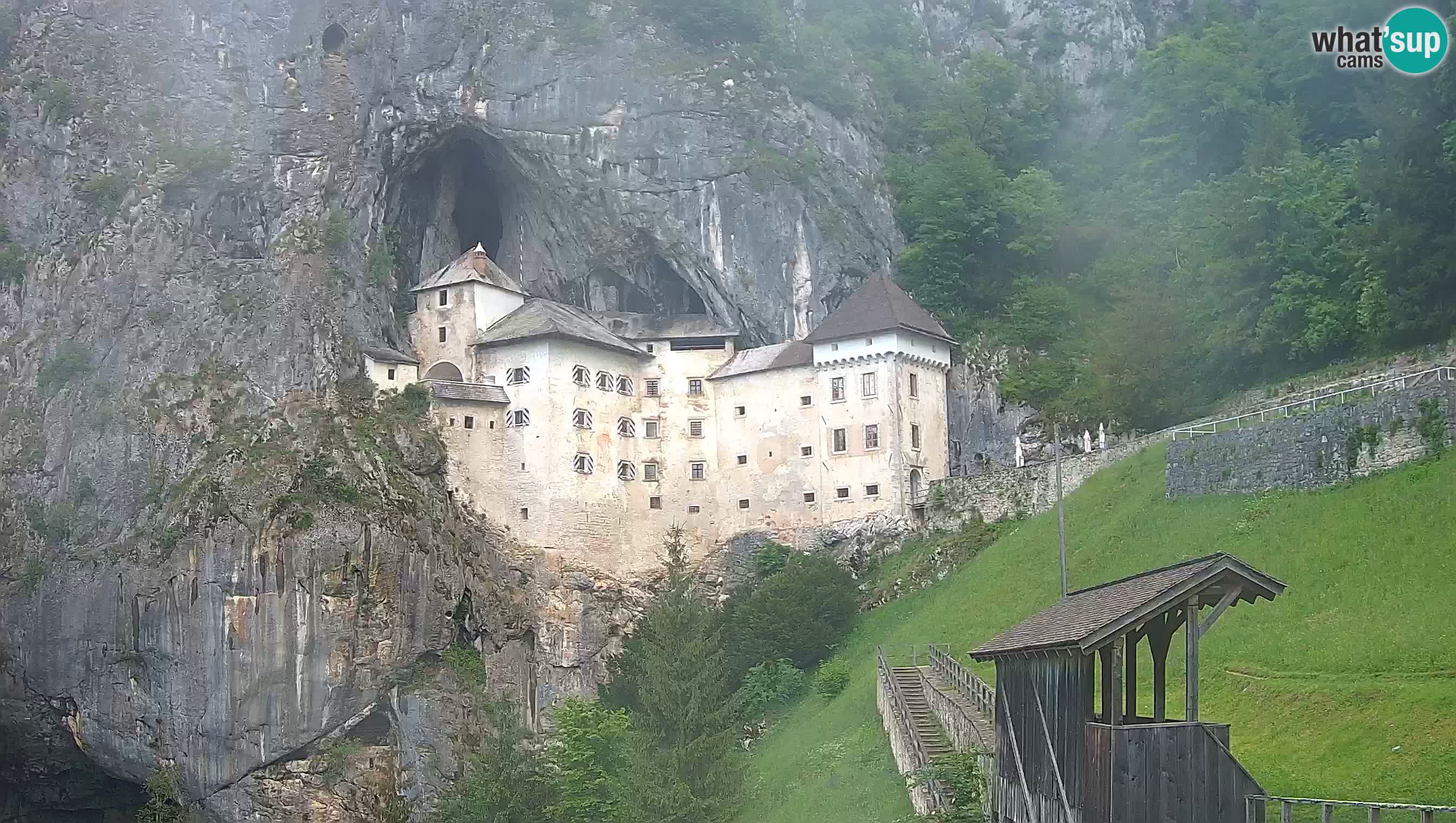 Web kamera Predjamski dvorac – Postojna – Slovenija