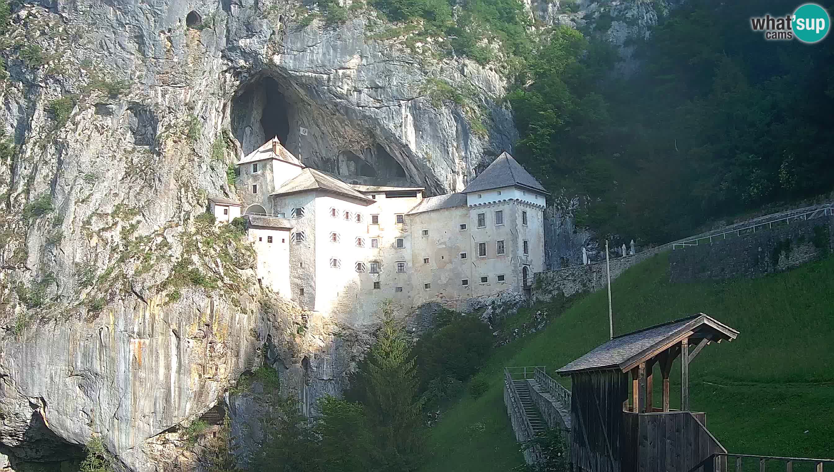 Live Webcam Predjamski grad – Predjama Castle – Postojna – Slovenia
