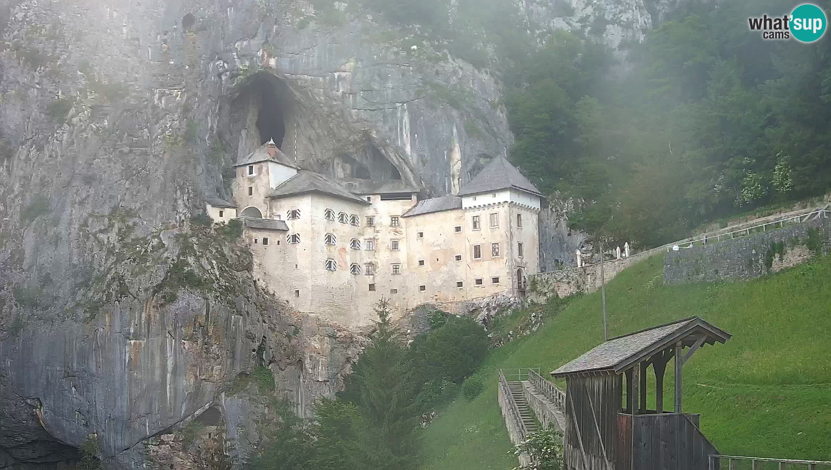 Live Webcam Grad Predjama – Château de Predjama – Postojna – Slovénie