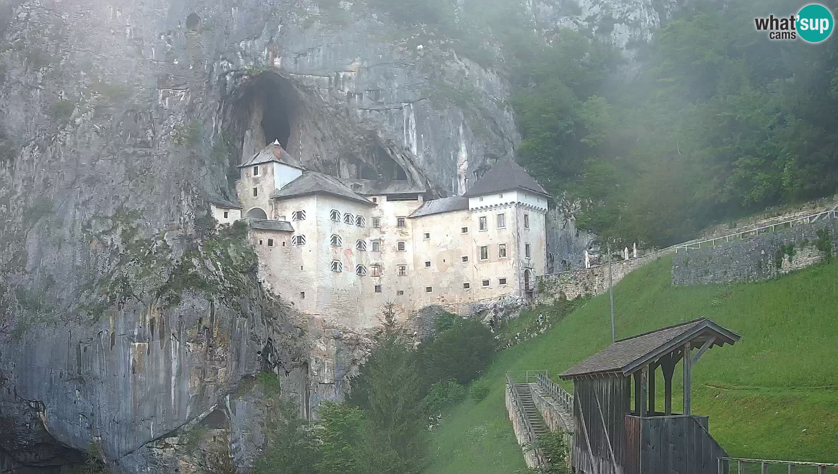 Web kamera Predjamski dvorac – Postojna – Slovenija