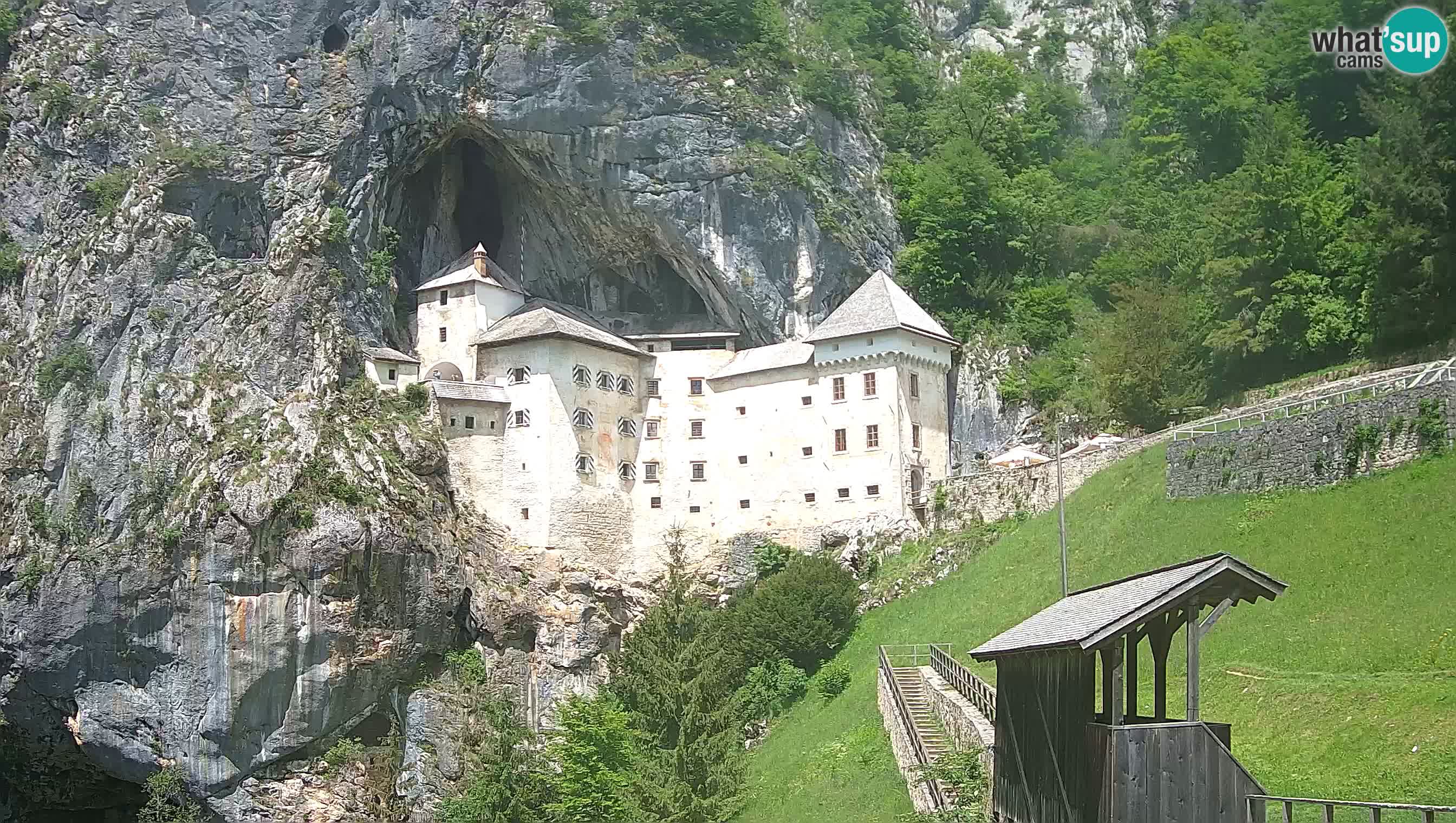 Live Webcam Predjamski grad – Predjama Castle – Postojna – Slovenia