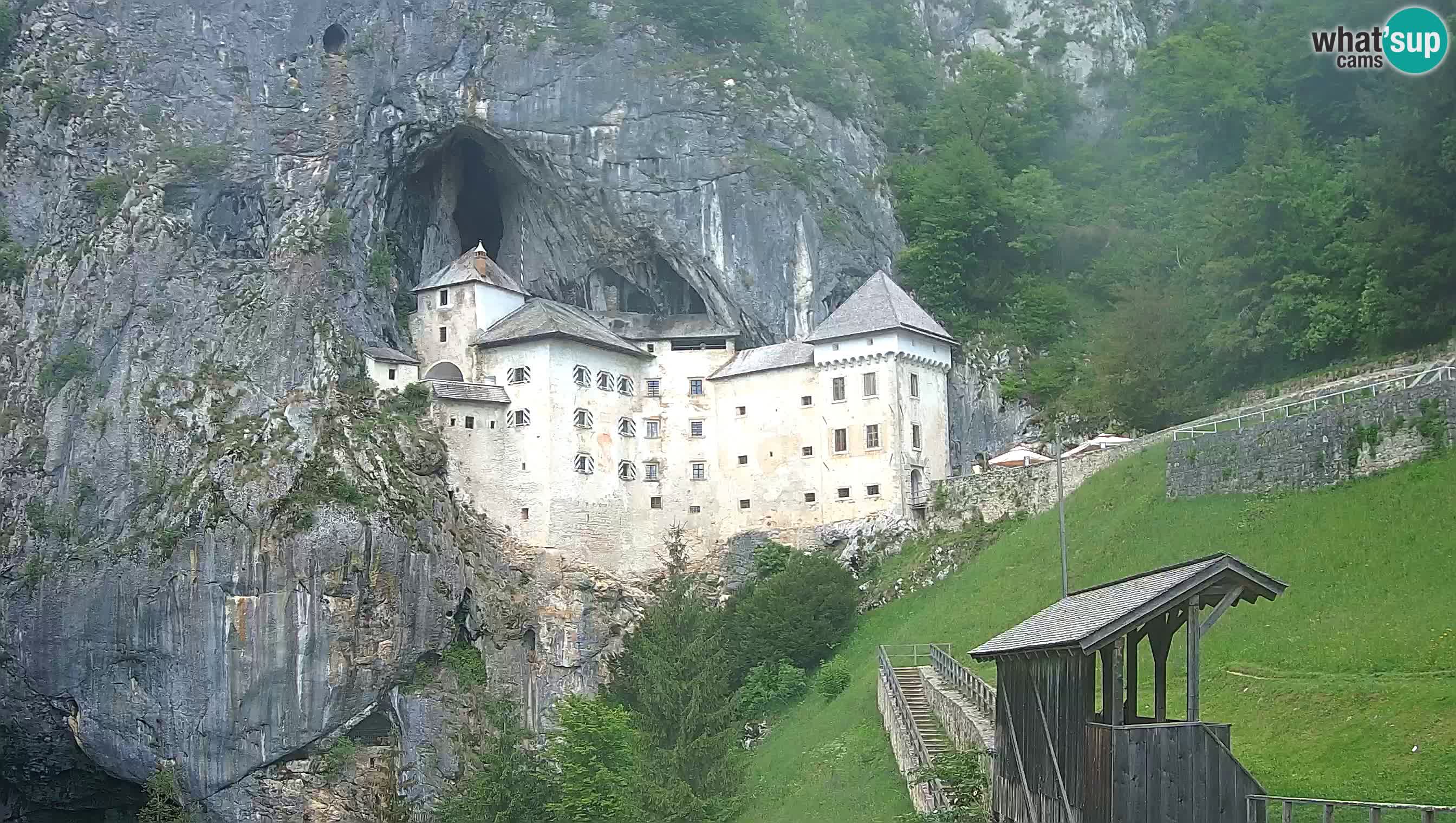 Live Webcam Höhlenburg Predjama – Postojna – Slowenien