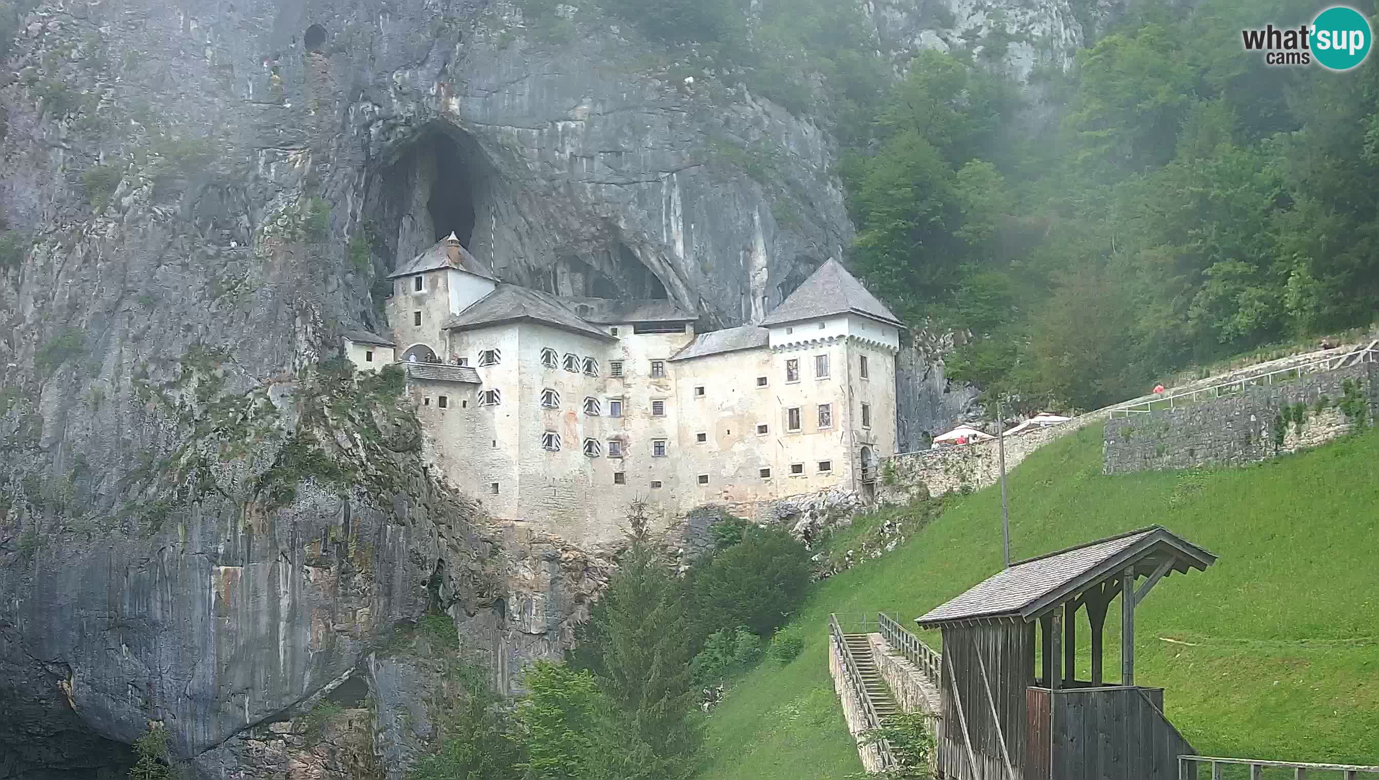 Live Webcam Grad Predjama – Château de Predjama – Postojna – Slovénie