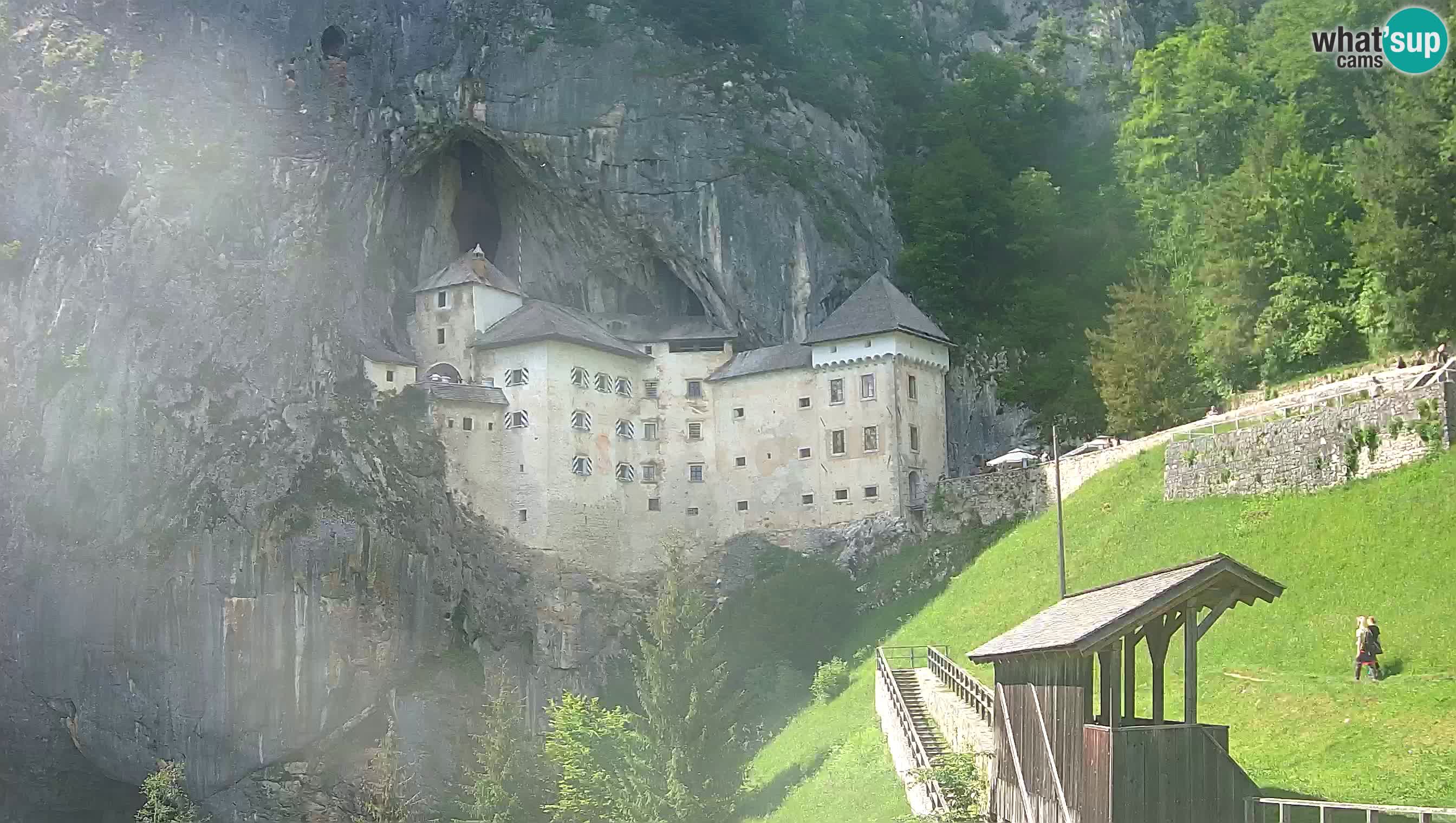 Live Webcam Castello di Predjama – Postumia – Slovenia