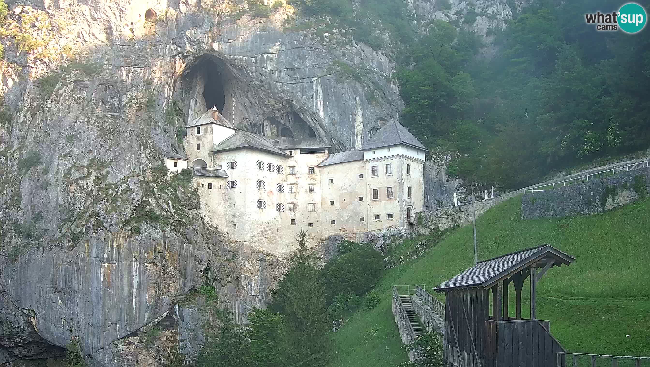 Live Webcam Predjamski grad – Predjama Castle – Postojna – Slovenia
