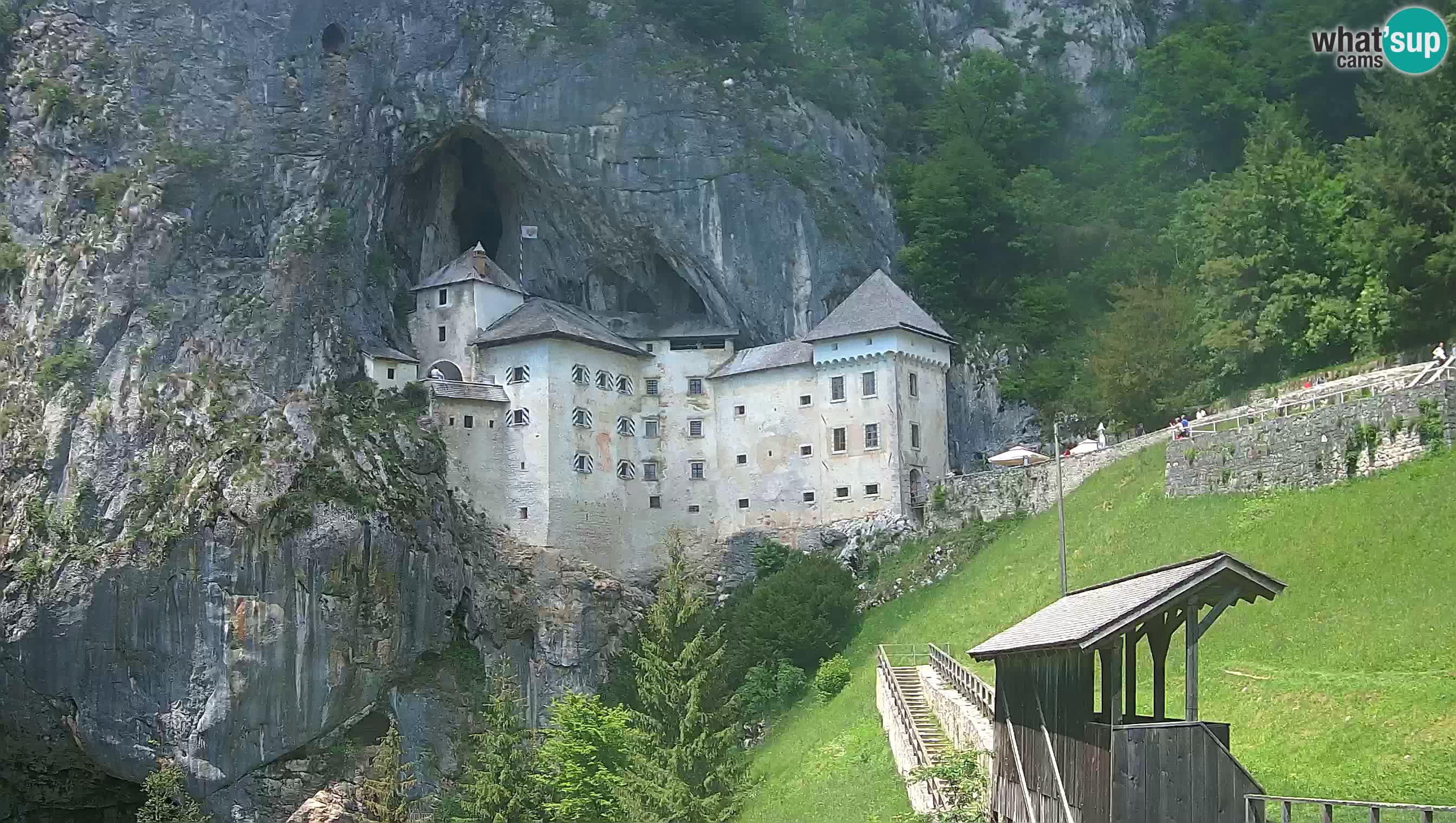 Live Webcam Höhlenburg Predjama – Postojna – Slowenien
