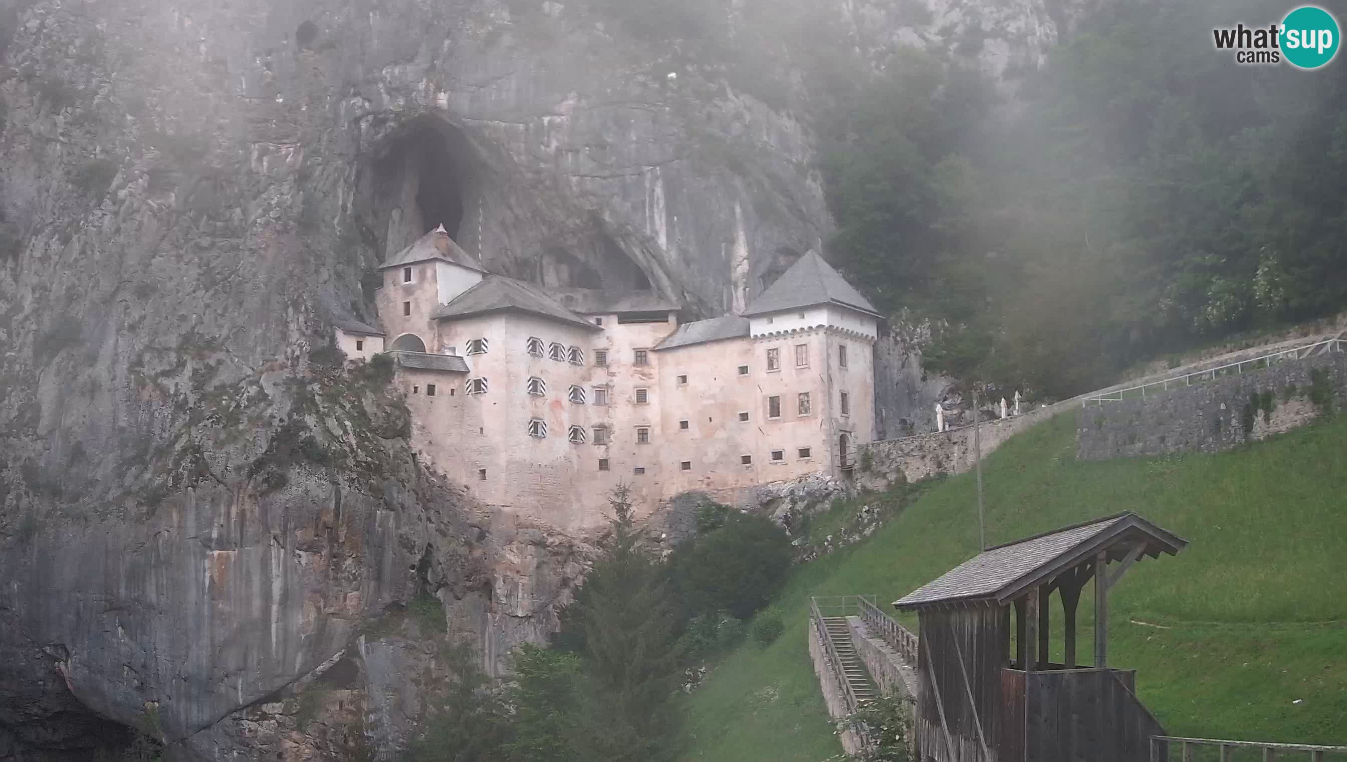 Live Webcam Predjamski grad – Predjama Castle – Postojna – Slovenia