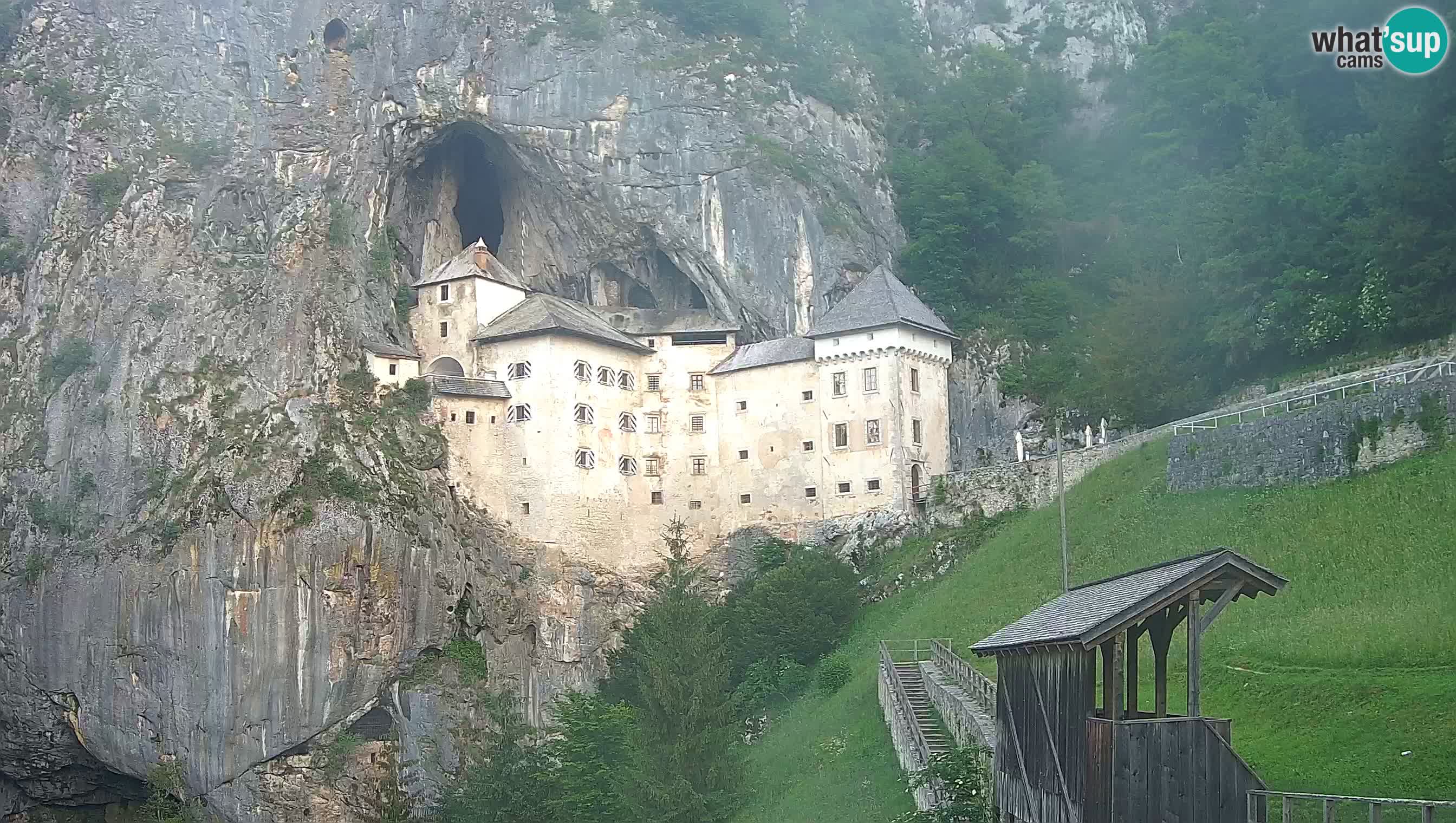 Live Webcam Predjamski grad – Predjama Castle – Postojna – Slovenia