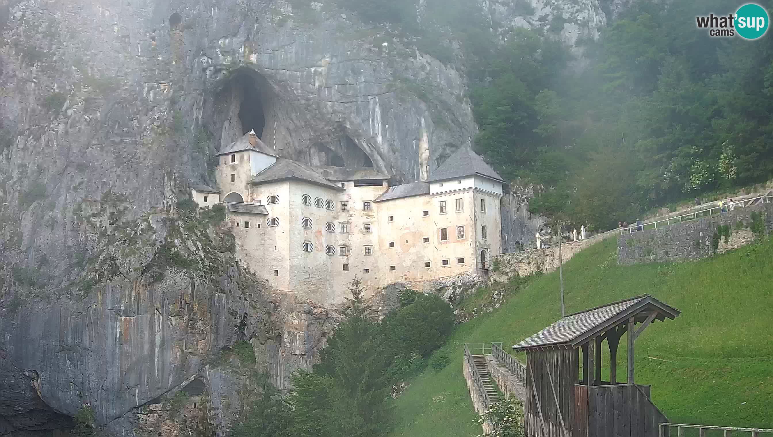 Live Webcam Predjamski grad – Predjama Castle – Postojna – Slovenia
