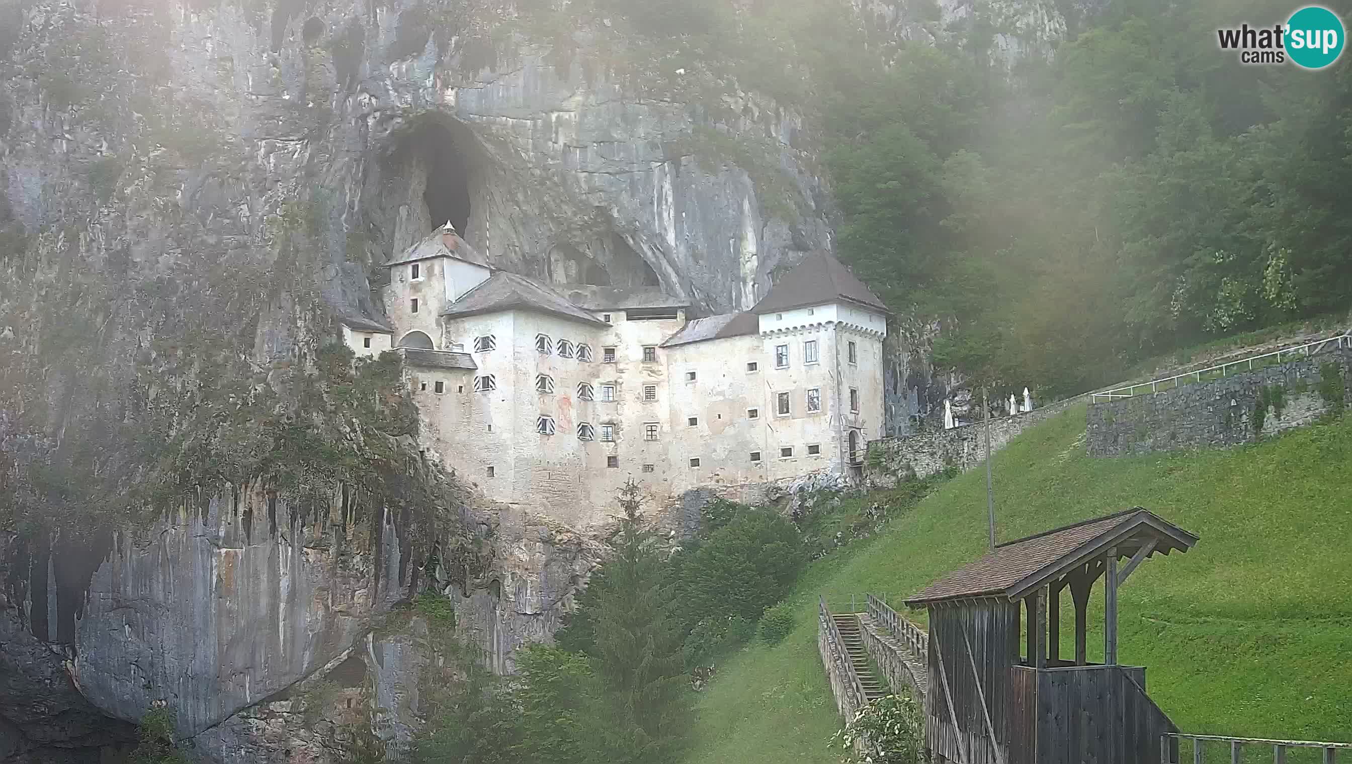 Live Webcam Höhlenburg Predjama – Postojna – Slowenien