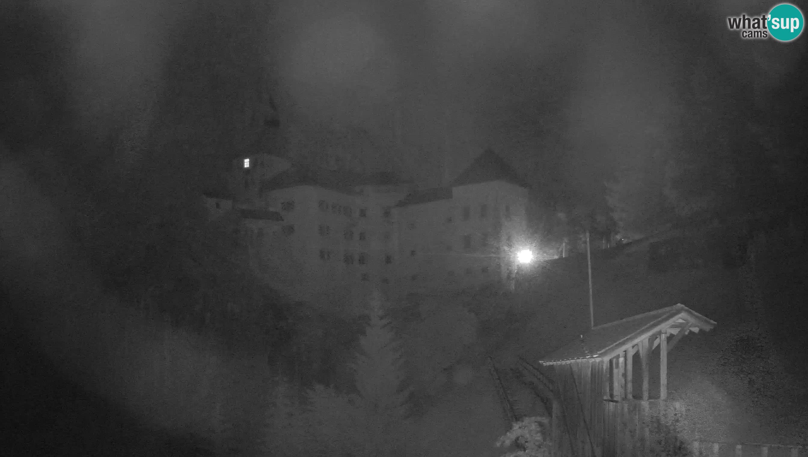 Live Webcam Höhlenburg Predjama – Postojna – Slowenien