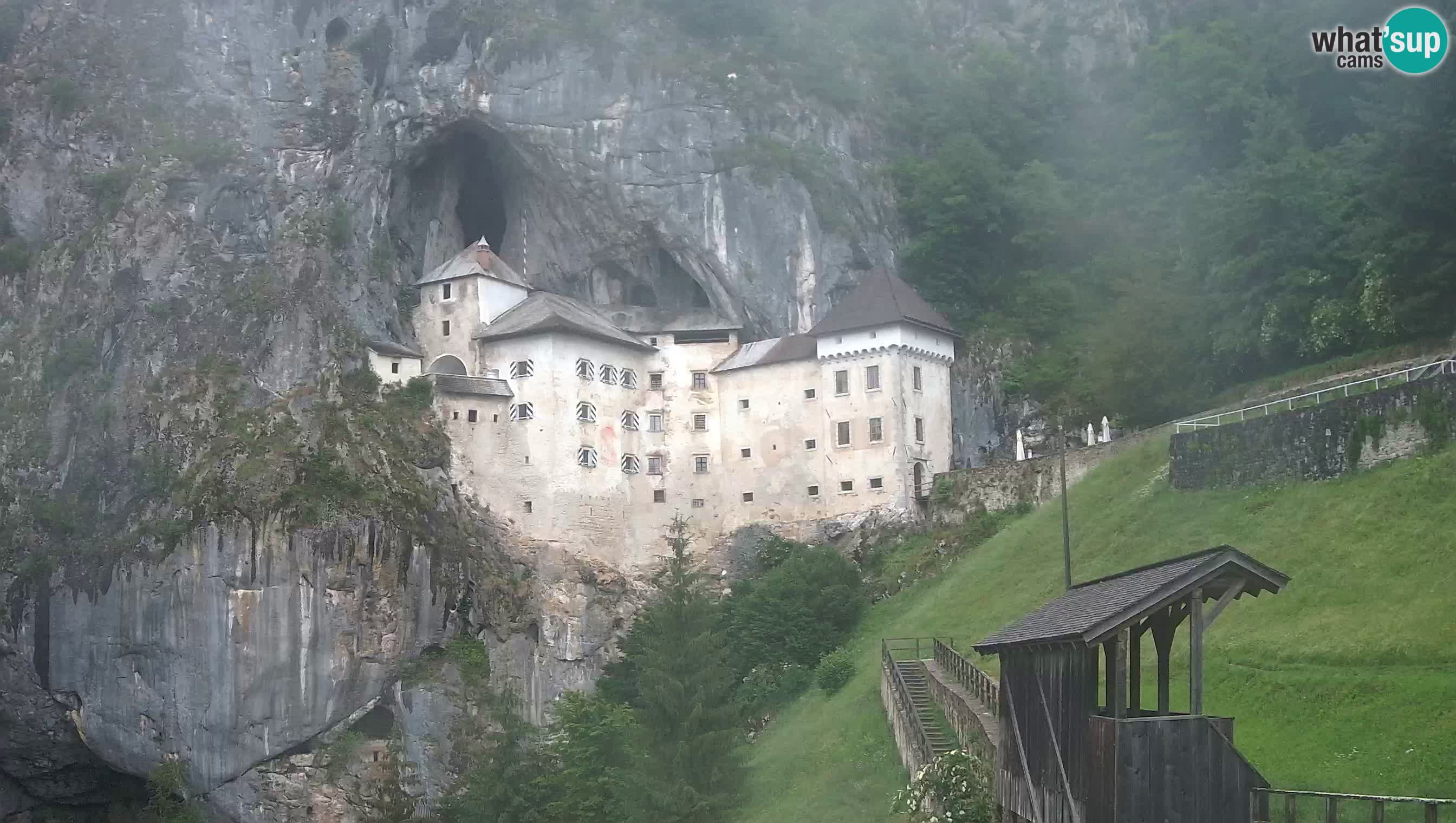 Live Webcam Höhlenburg Predjama – Postojna – Slowenien
