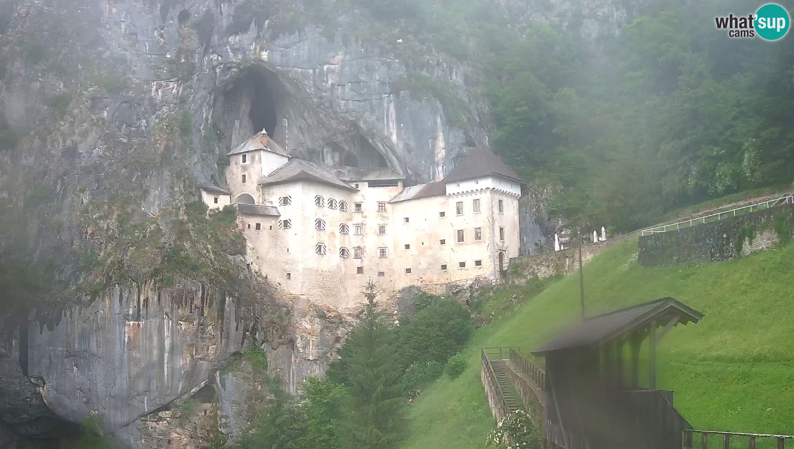 Live Webcam Castello di Predjama – Postumia – Slovenia