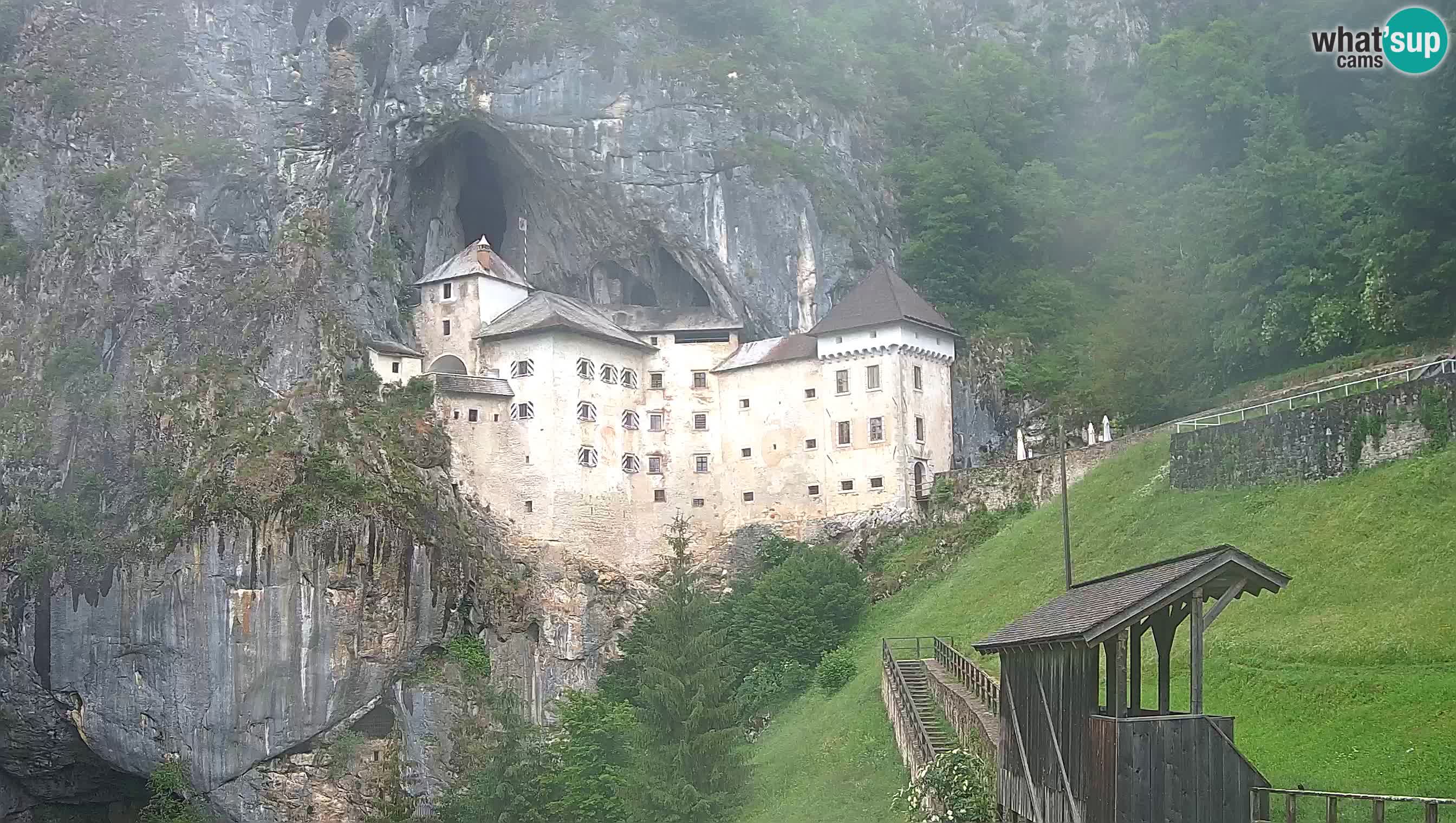 Live Webcam Predjamski grad – Predjama Castle – Postojna – Slovenia