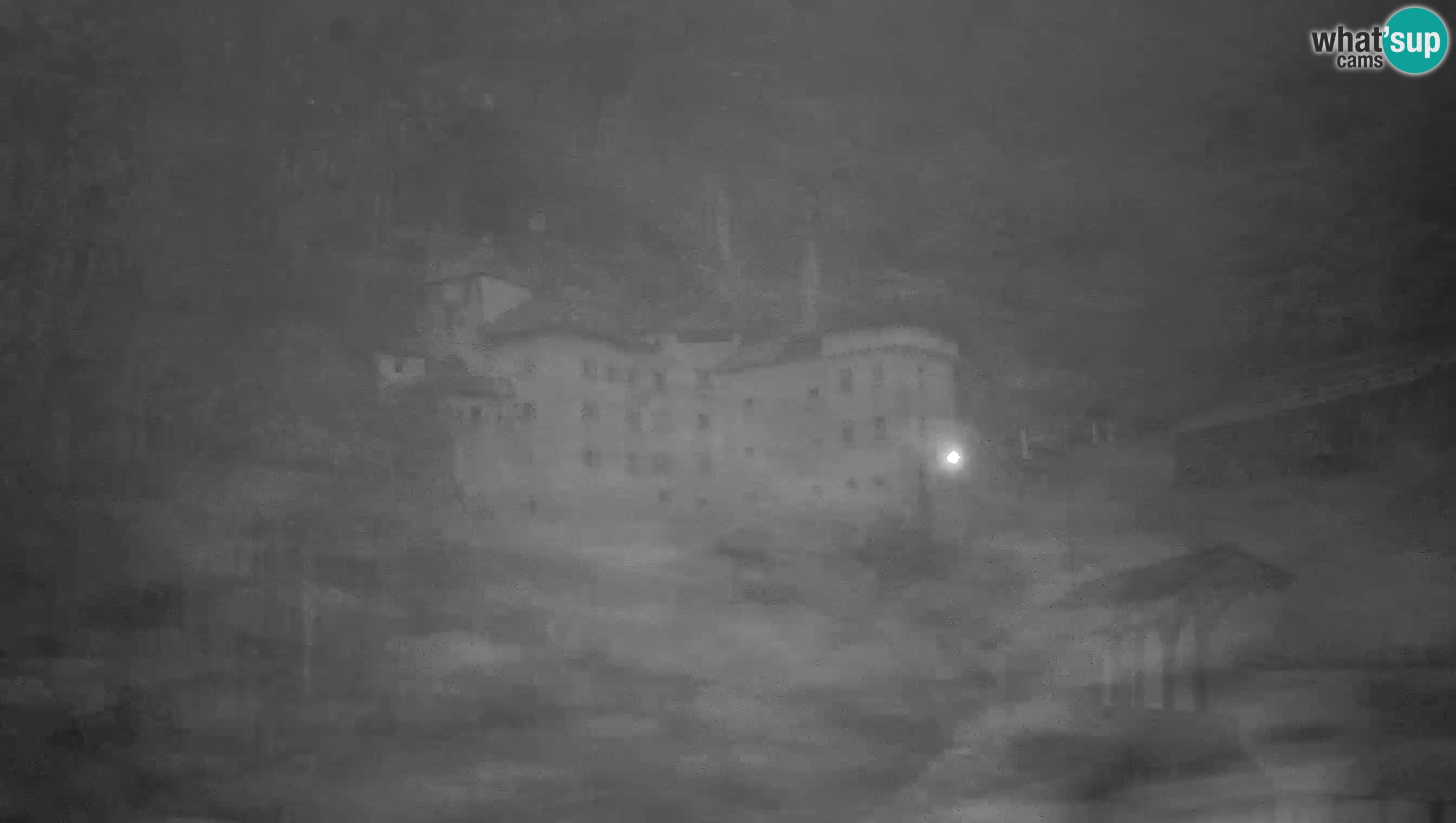 Live Webcam Höhlenburg Predjama – Postojna – Slowenien