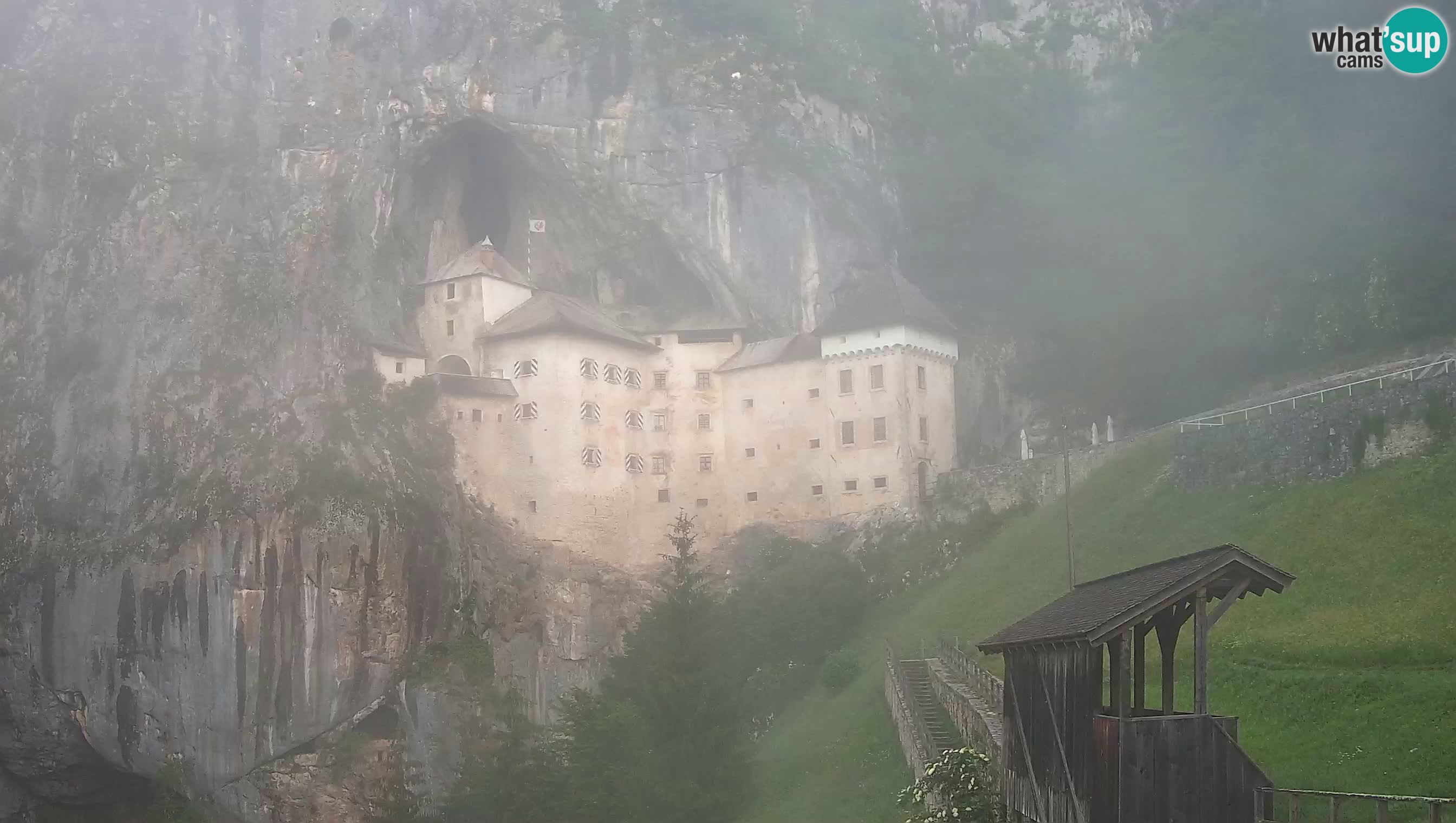 Live Webcam Grad Predjama – Château de Predjama – Postojna – Slovénie