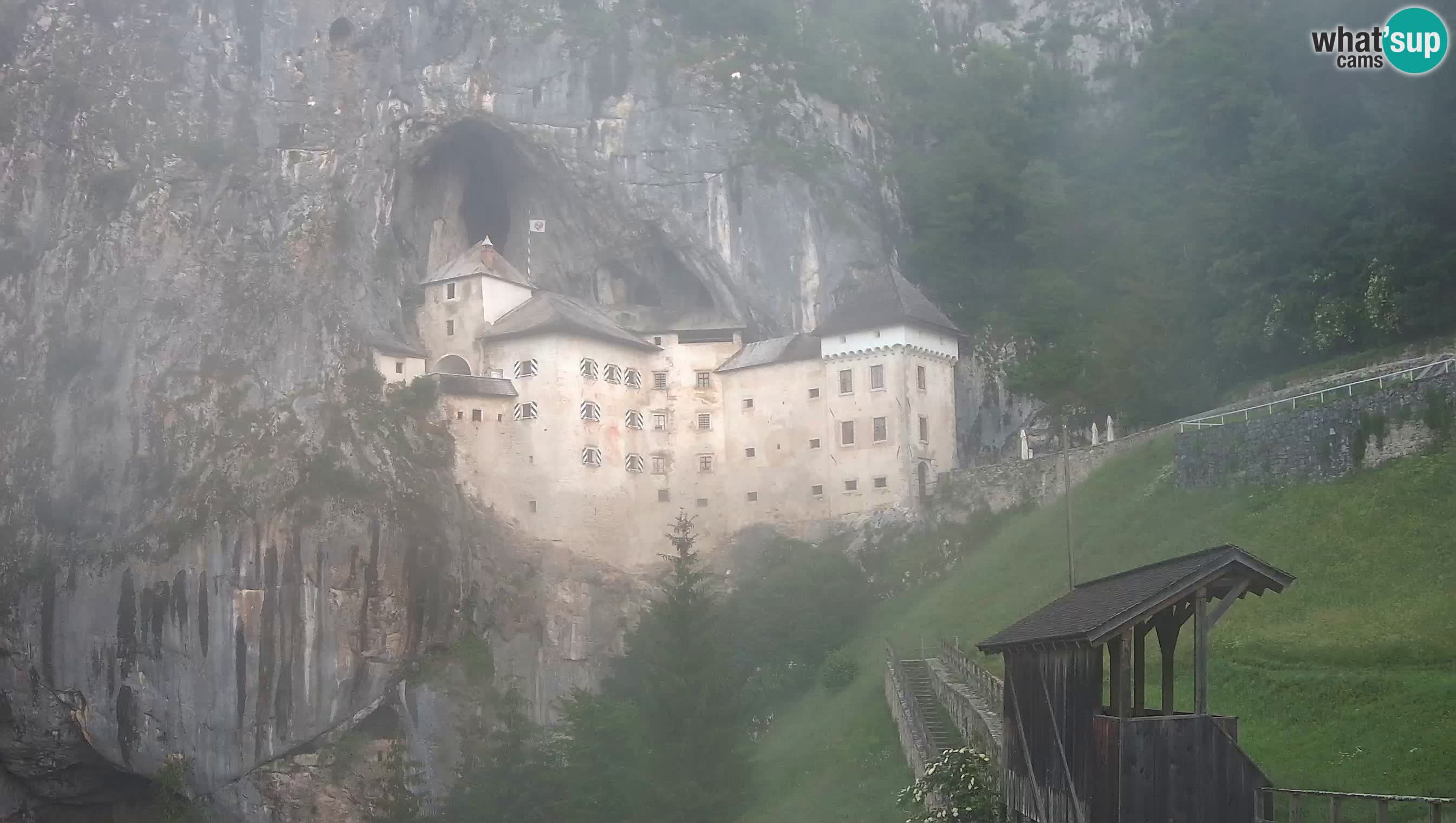 Live Webcam Castello di Predjama – Postumia – Slovenia