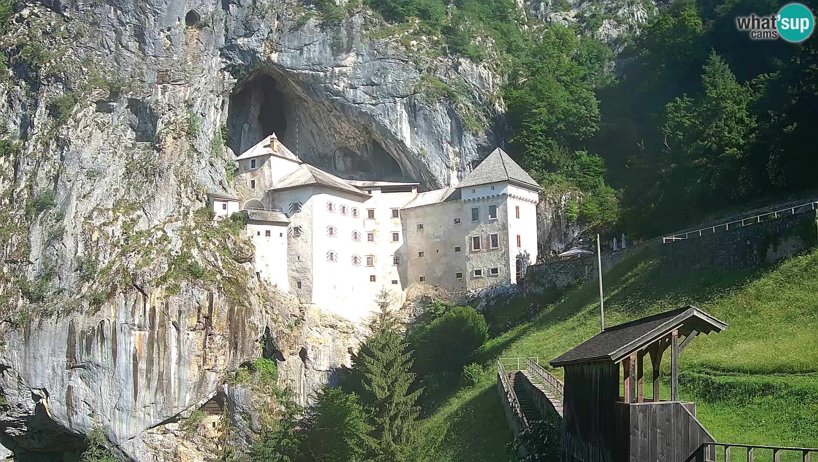 Live Webcam Predjamski grad – Predjama Castle – Postojna – Slovenia