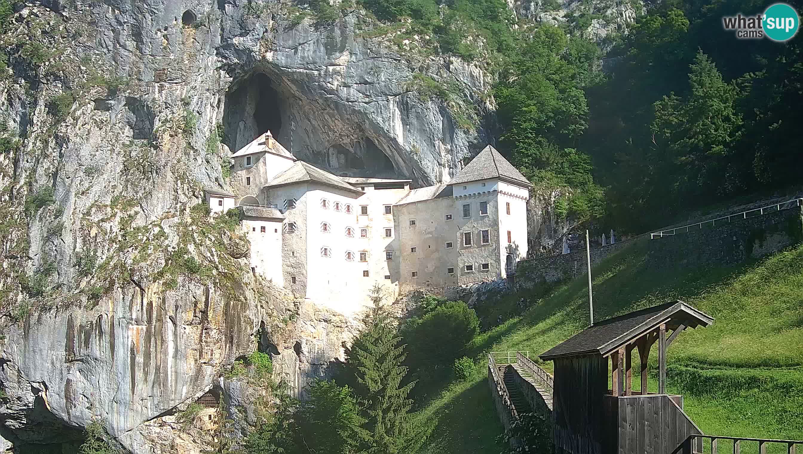 Live Webcam Grad Predjama – Château de Predjama – Postojna – Slovénie