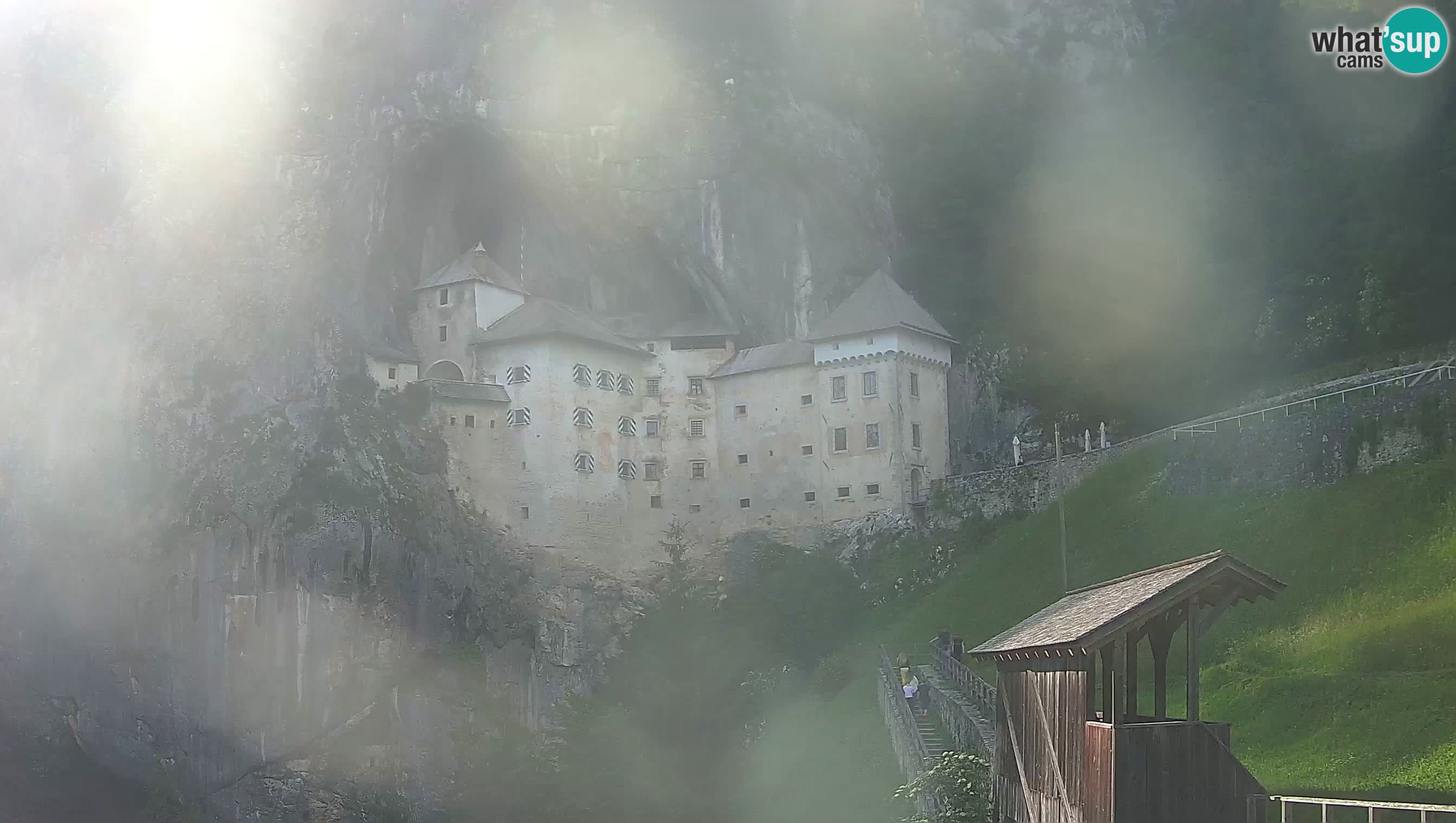 Live Webcam Predjamski grad – Predjama Castle – Postojna – Slovenia