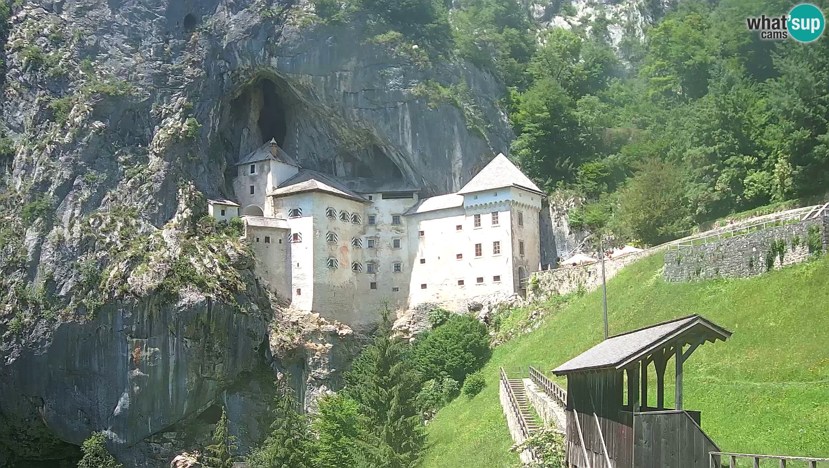 Live Webcam Predjamski grad – Predjama Castle – Postojna – Slovenia