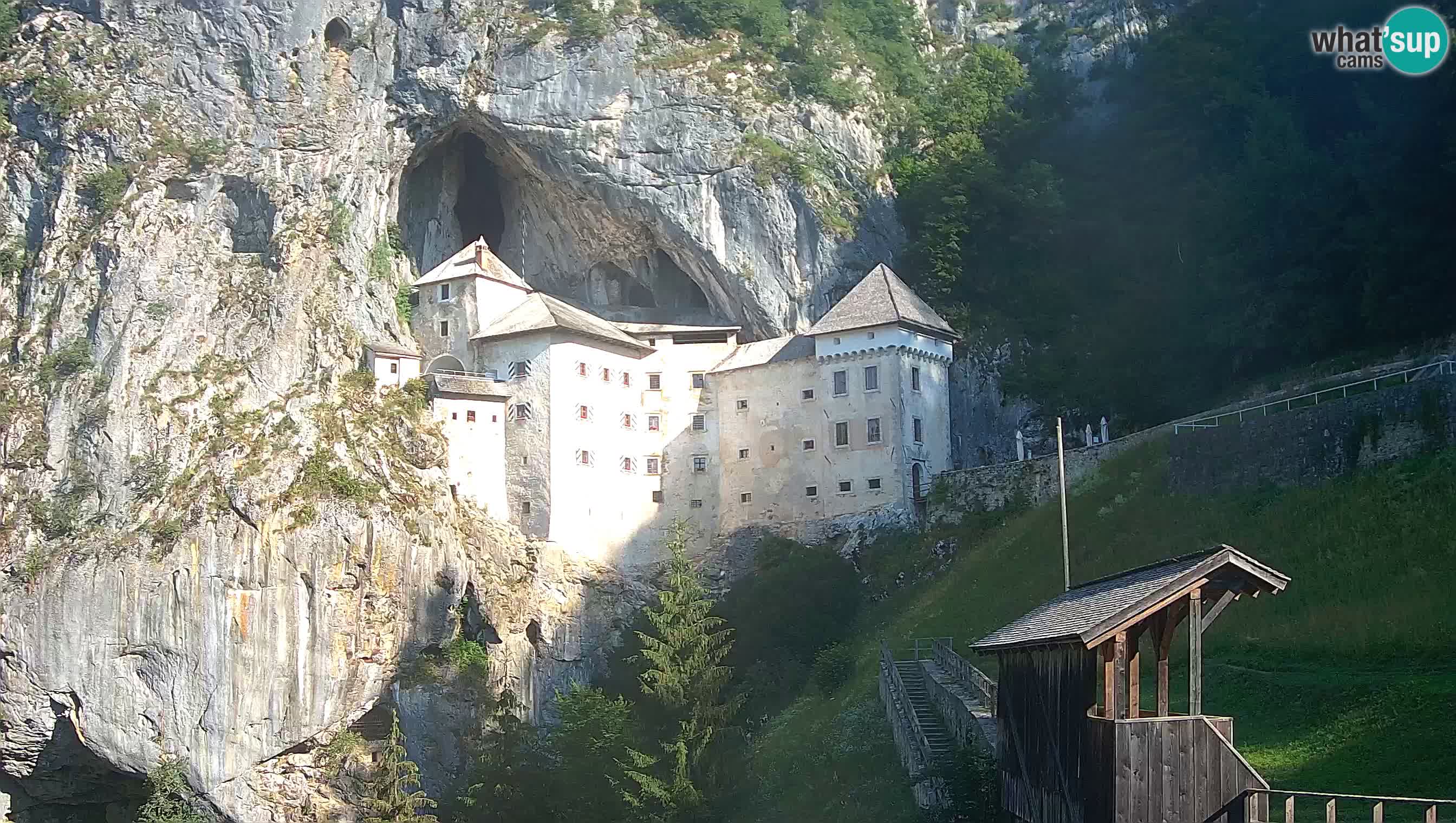 Live Webcam Predjamski grad – Predjama Castle – Postojna – Slovenia