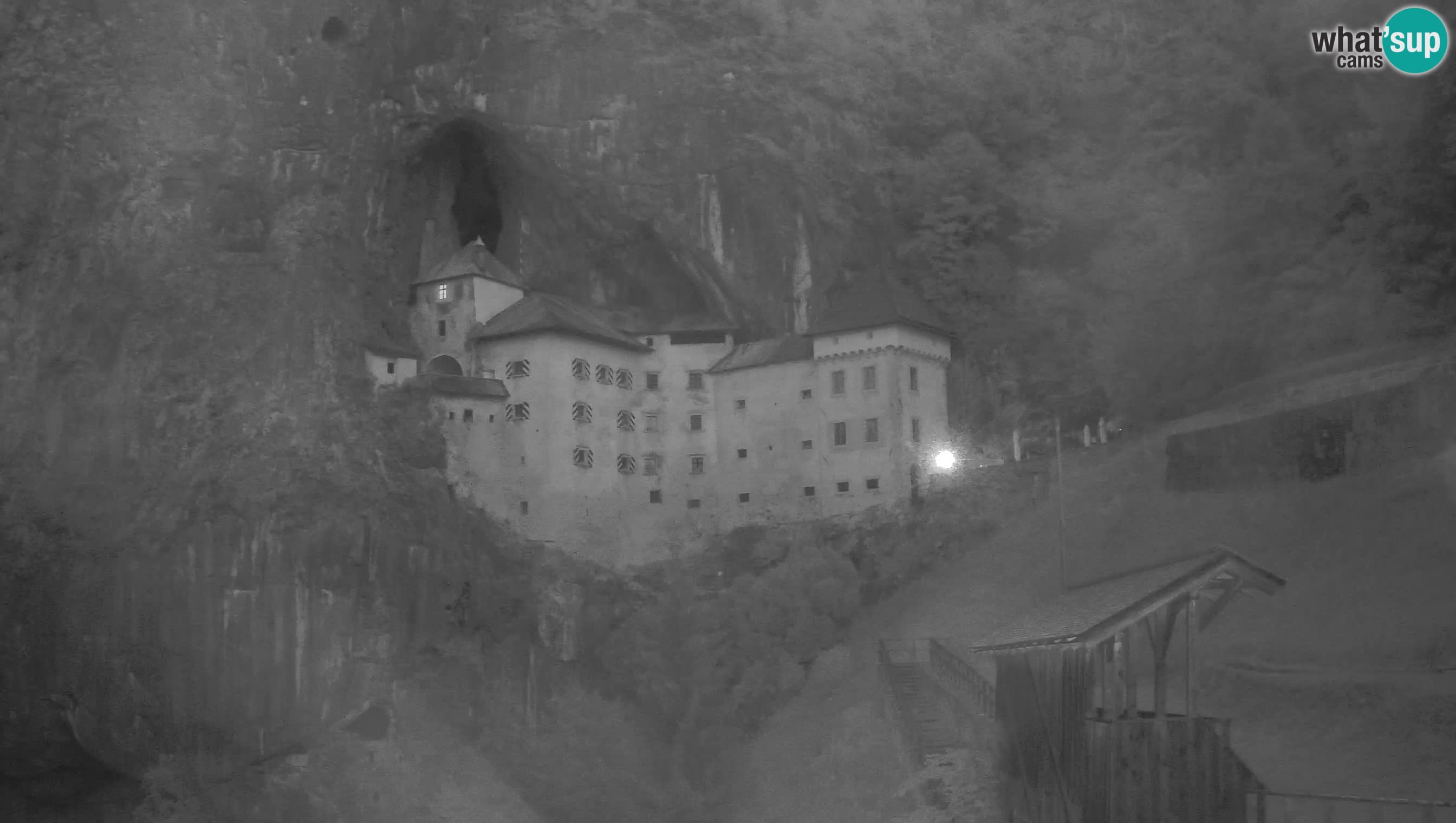 Web kamera Predjamski dvorac – Postojna – Slovenija