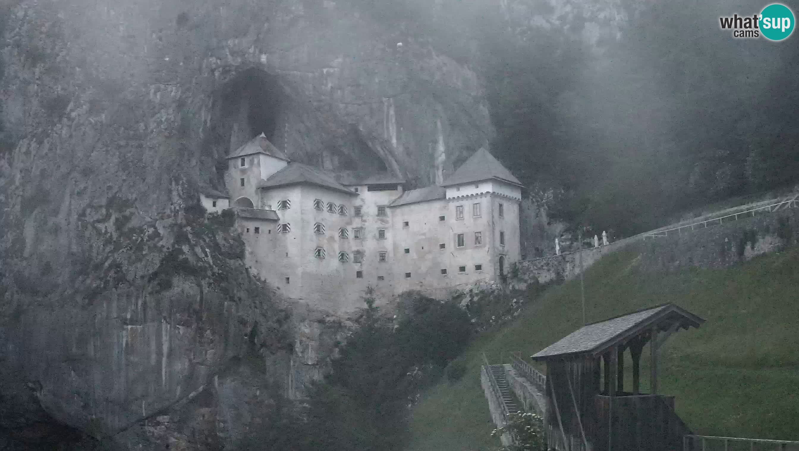 Web kamera Predjamski dvorac – Postojna – Slovenija