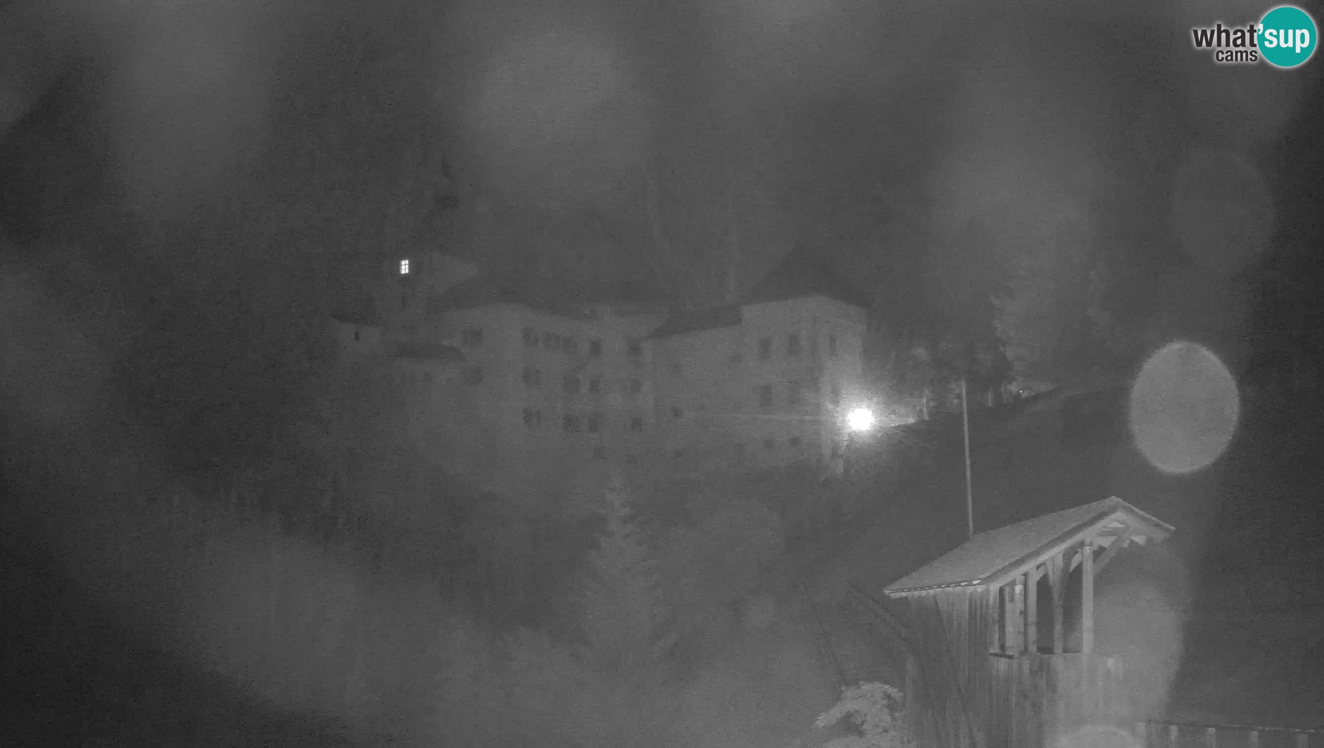 Live Webcam Grad Predjama – Château de Predjama – Postojna – Slovénie