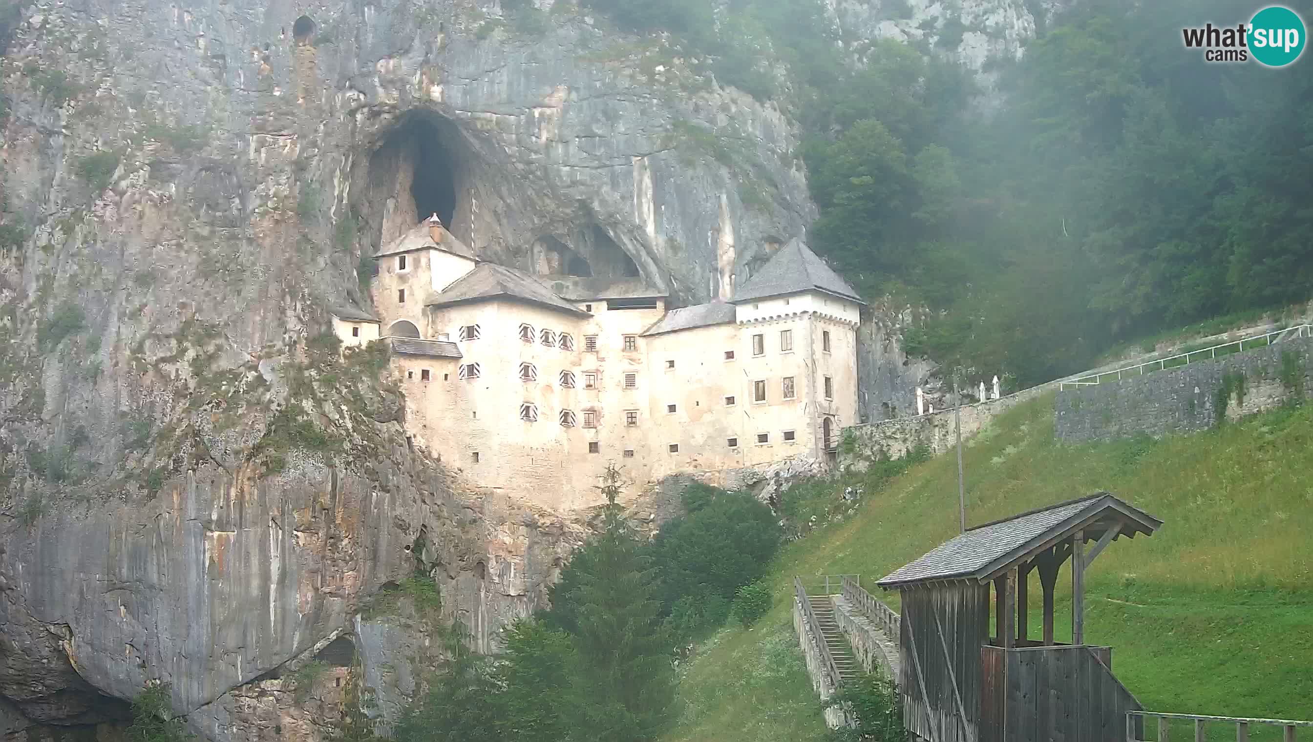Live Webcam Predjamski grad – Predjama Castle – Postojna – Slovenia