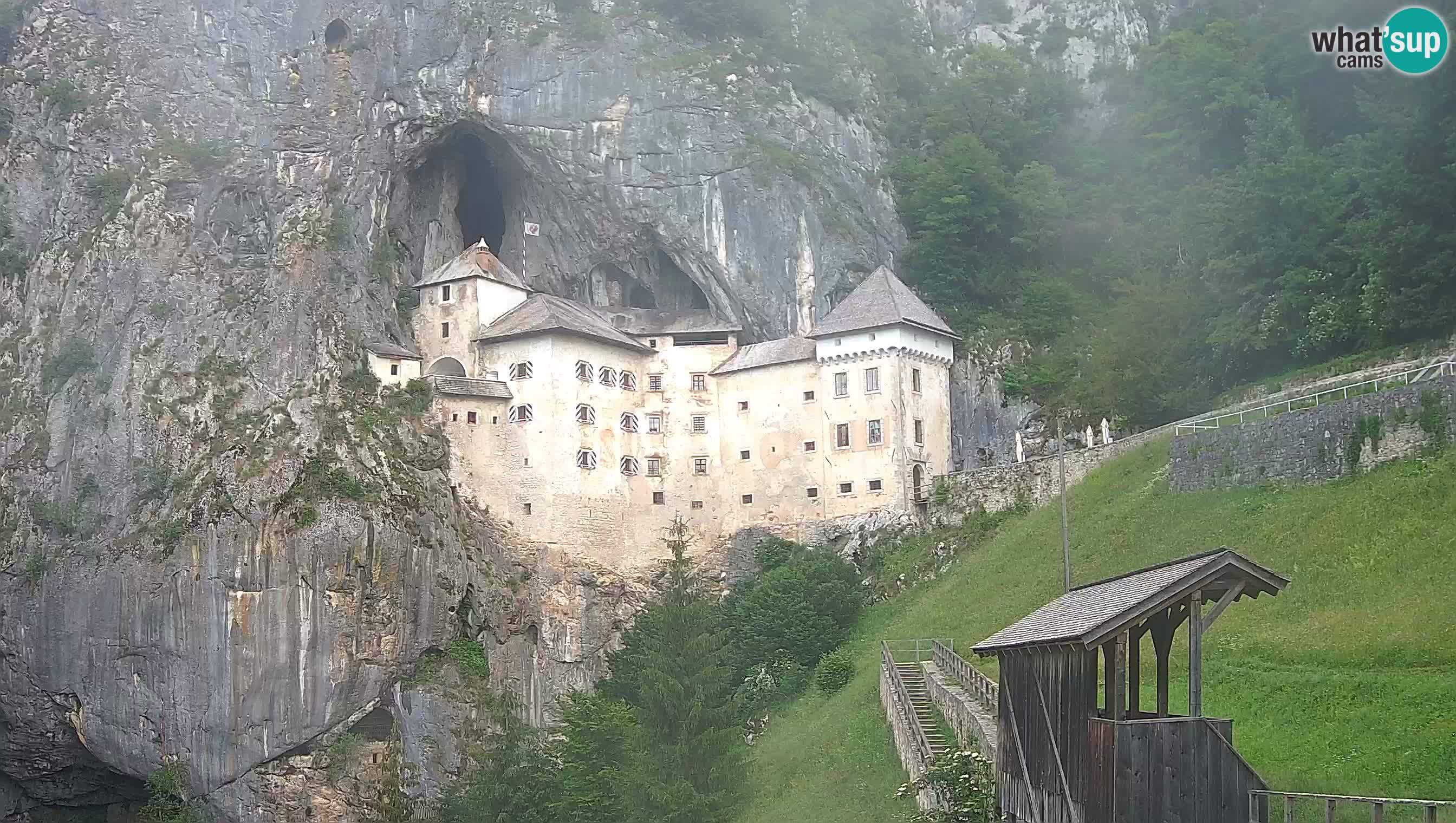 Live Webcam Predjamski grad – Predjama Castle – Postojna – Slovenia