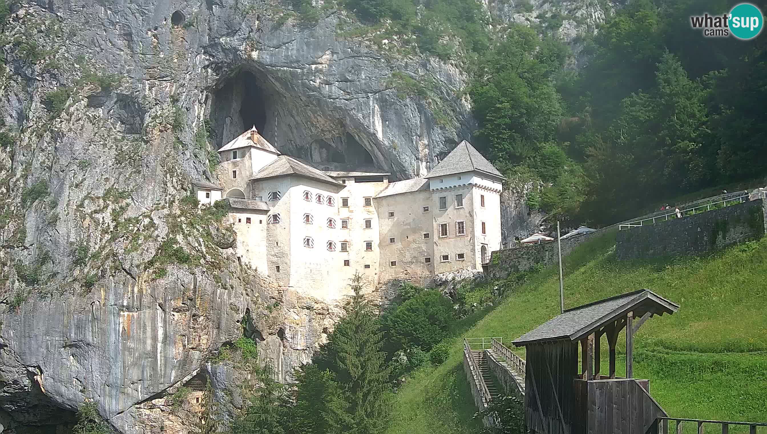 Web kamera Predjamski dvorac – Postojna – Slovenija