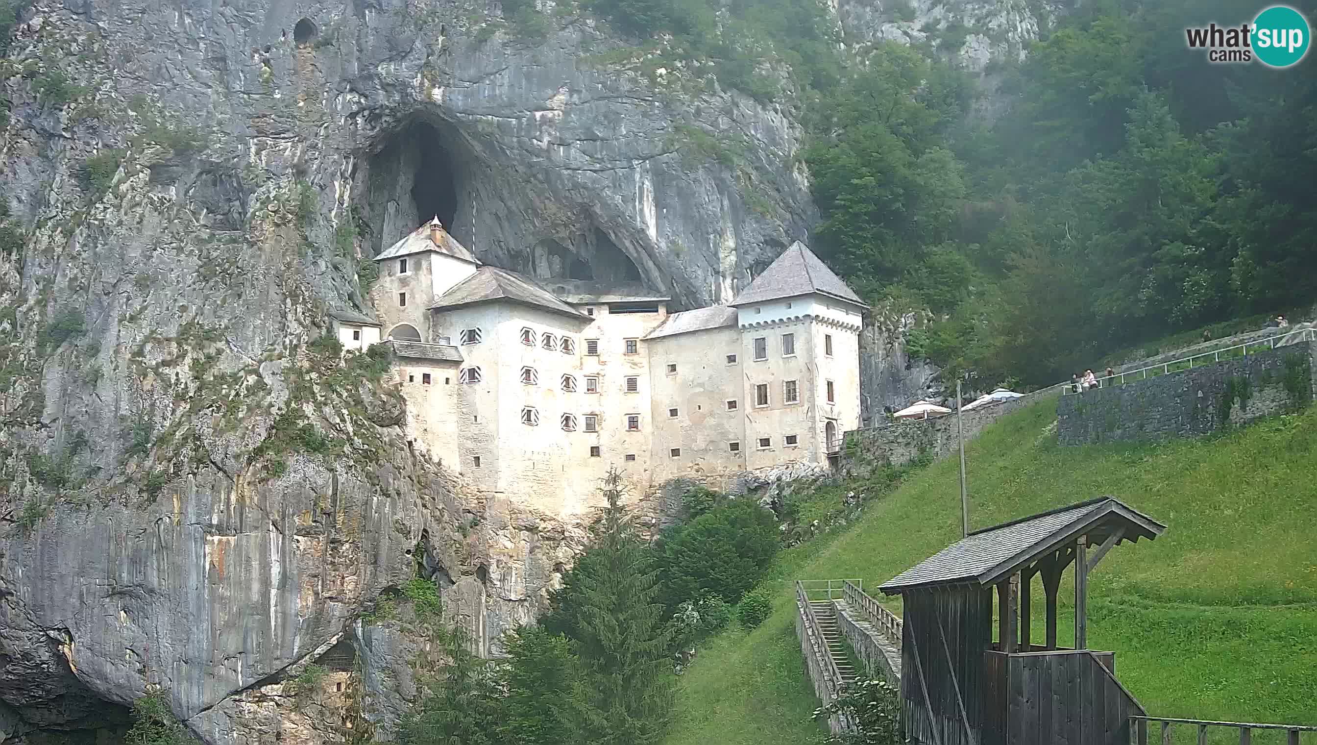 Web kamera Predjamski dvorac – Postojna – Slovenija