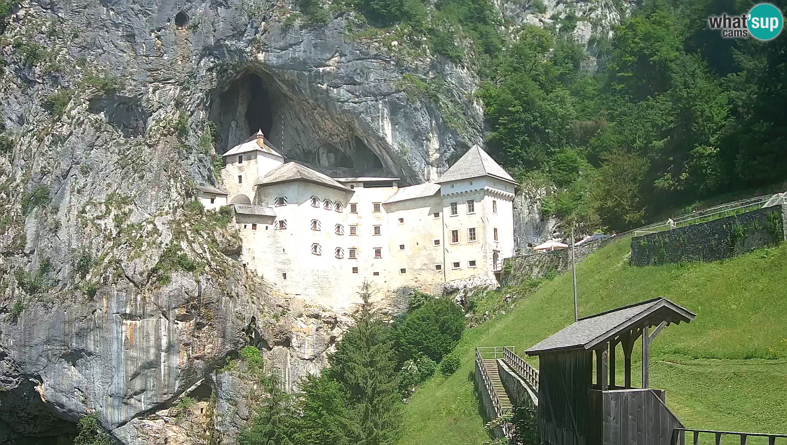 Live Webcam Predjamski grad – Predjama Castle – Postojna – Slovenia