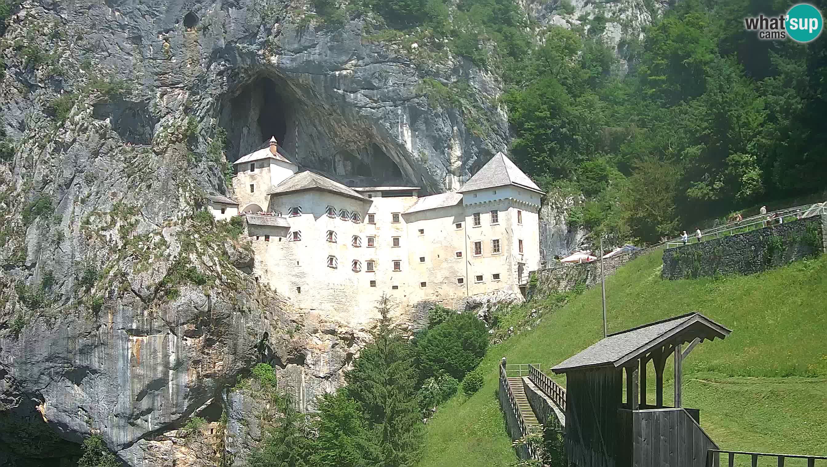 Live Webcam Grad Predjama – Château de Predjama – Postojna – Slovénie