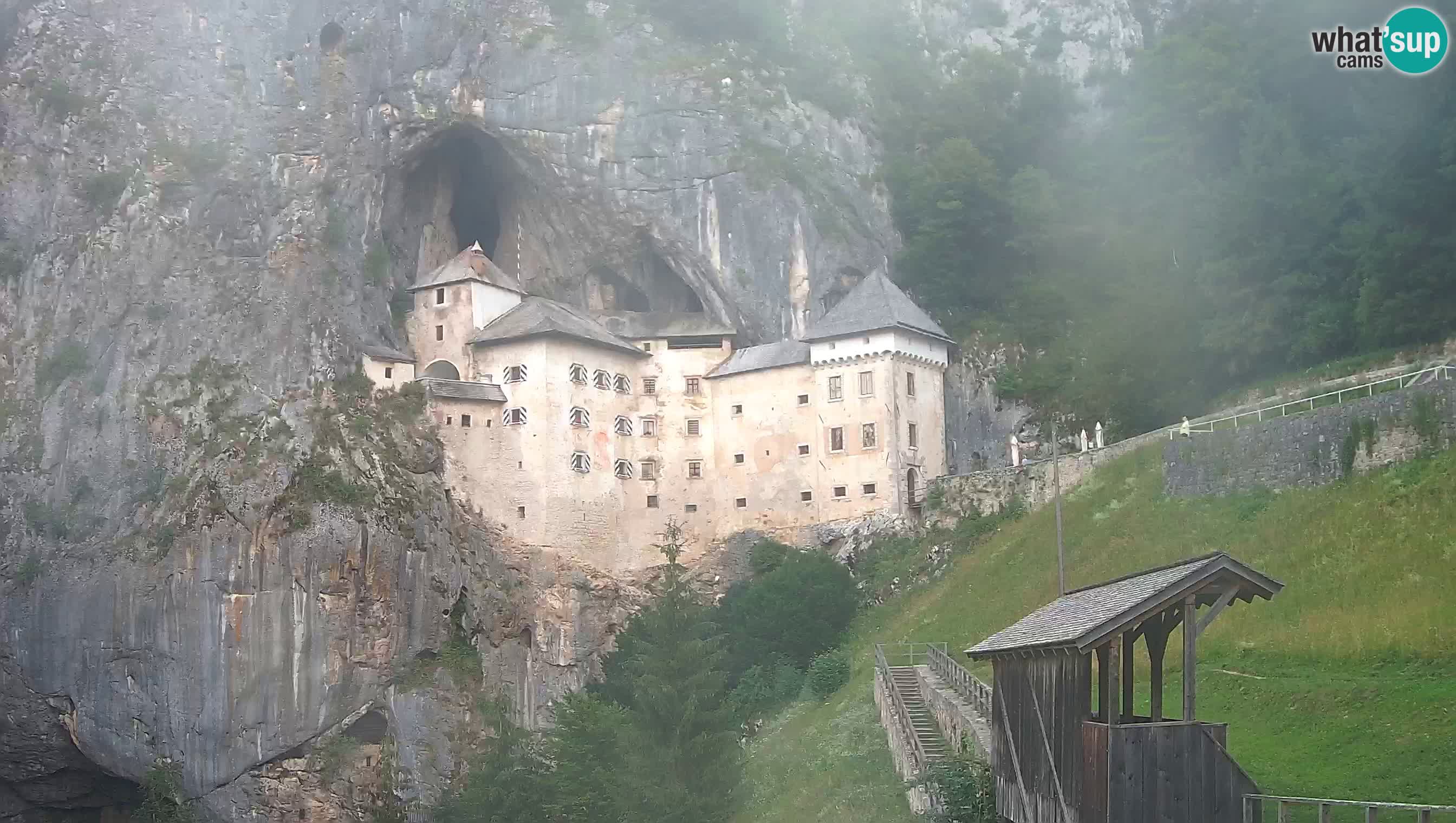 Web kamera Predjamski dvorac – Postojna – Slovenija