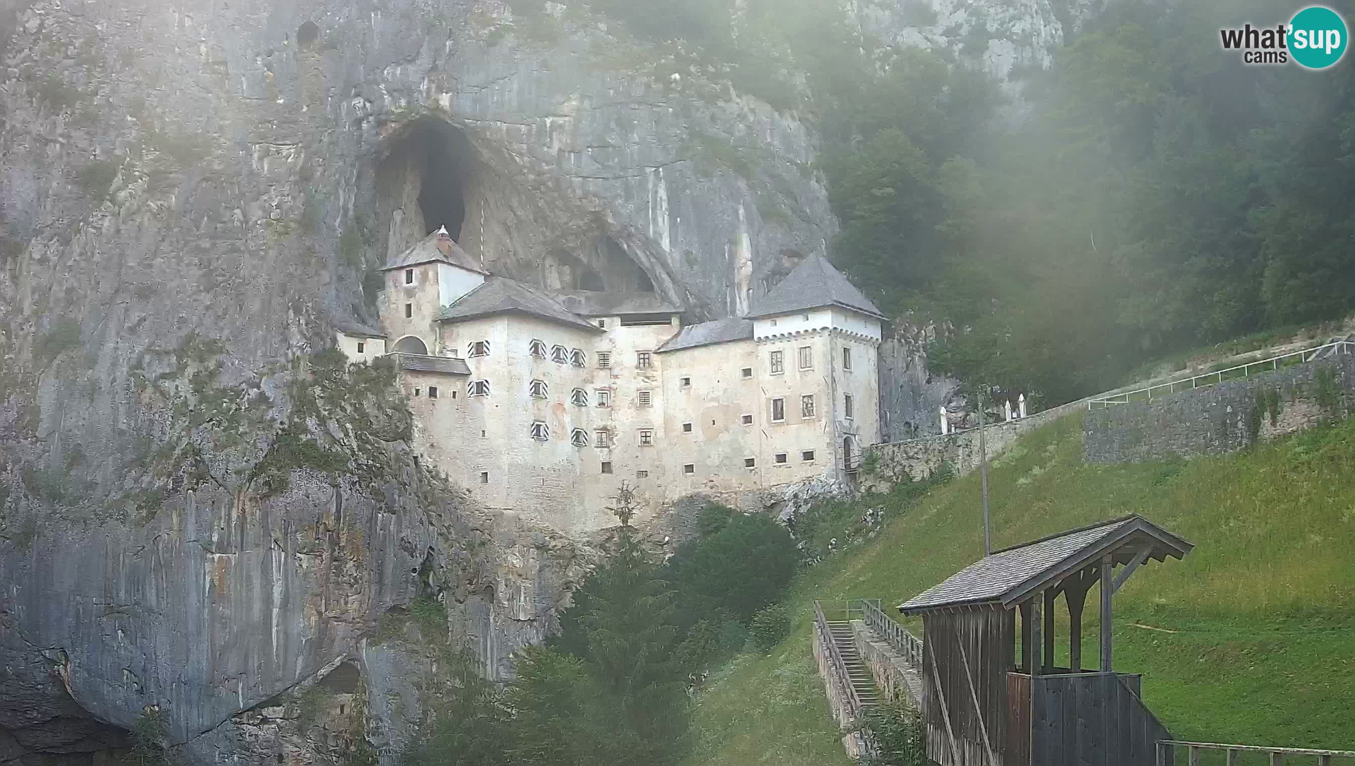 Live Webcam Predjamski grad – Predjama Castle – Postojna – Slovenia