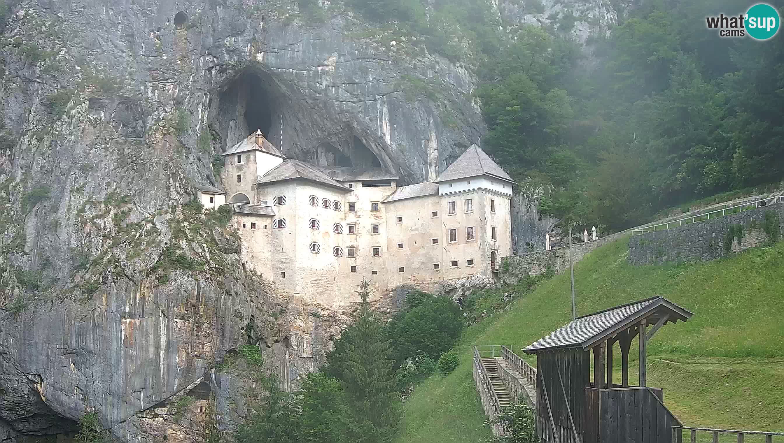 Live Webcam Castello di Predjama – Postumia – Slovenia