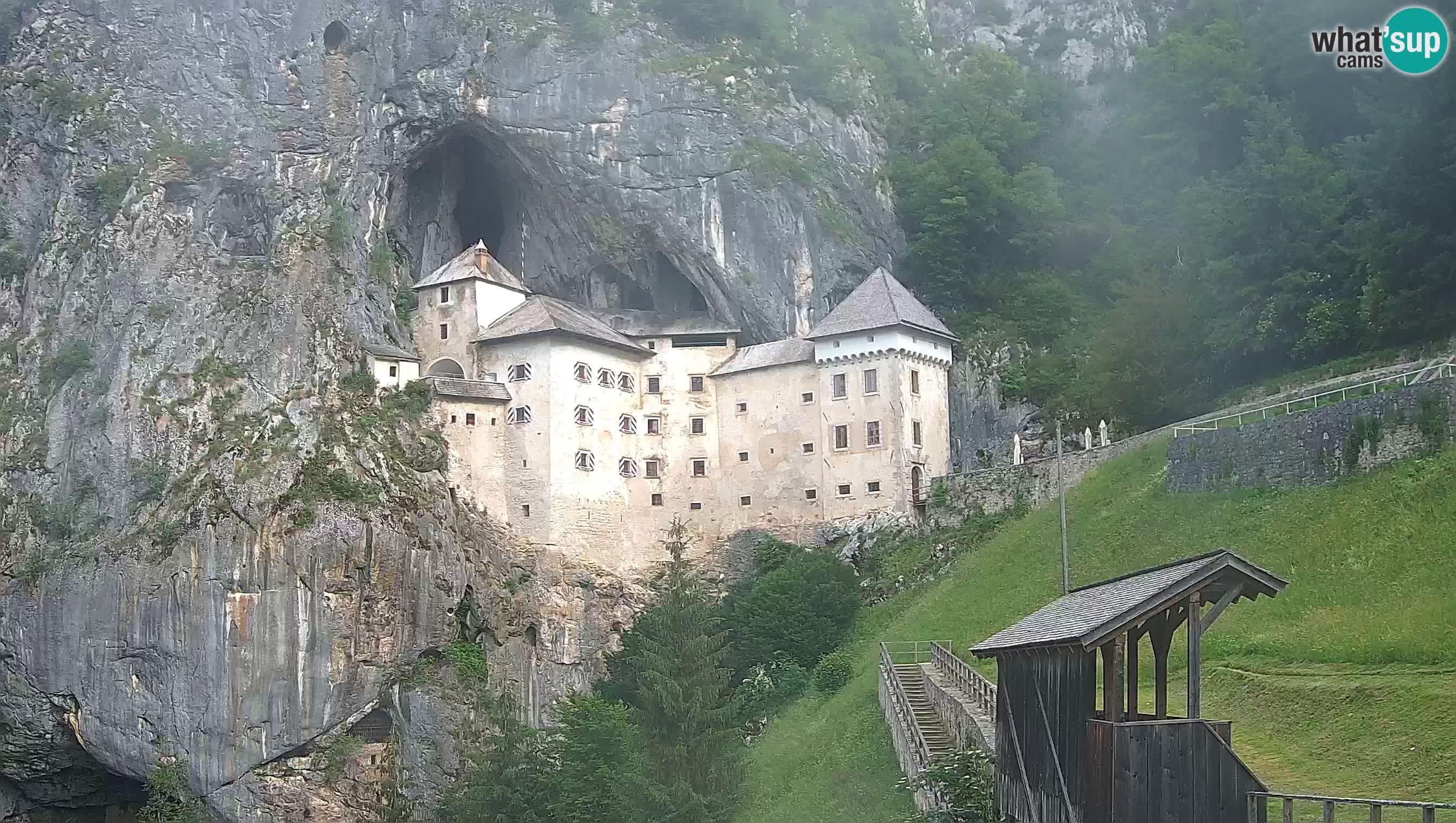 Live Webcam Predjamski grad – Predjama Castle – Postojna – Slovenia