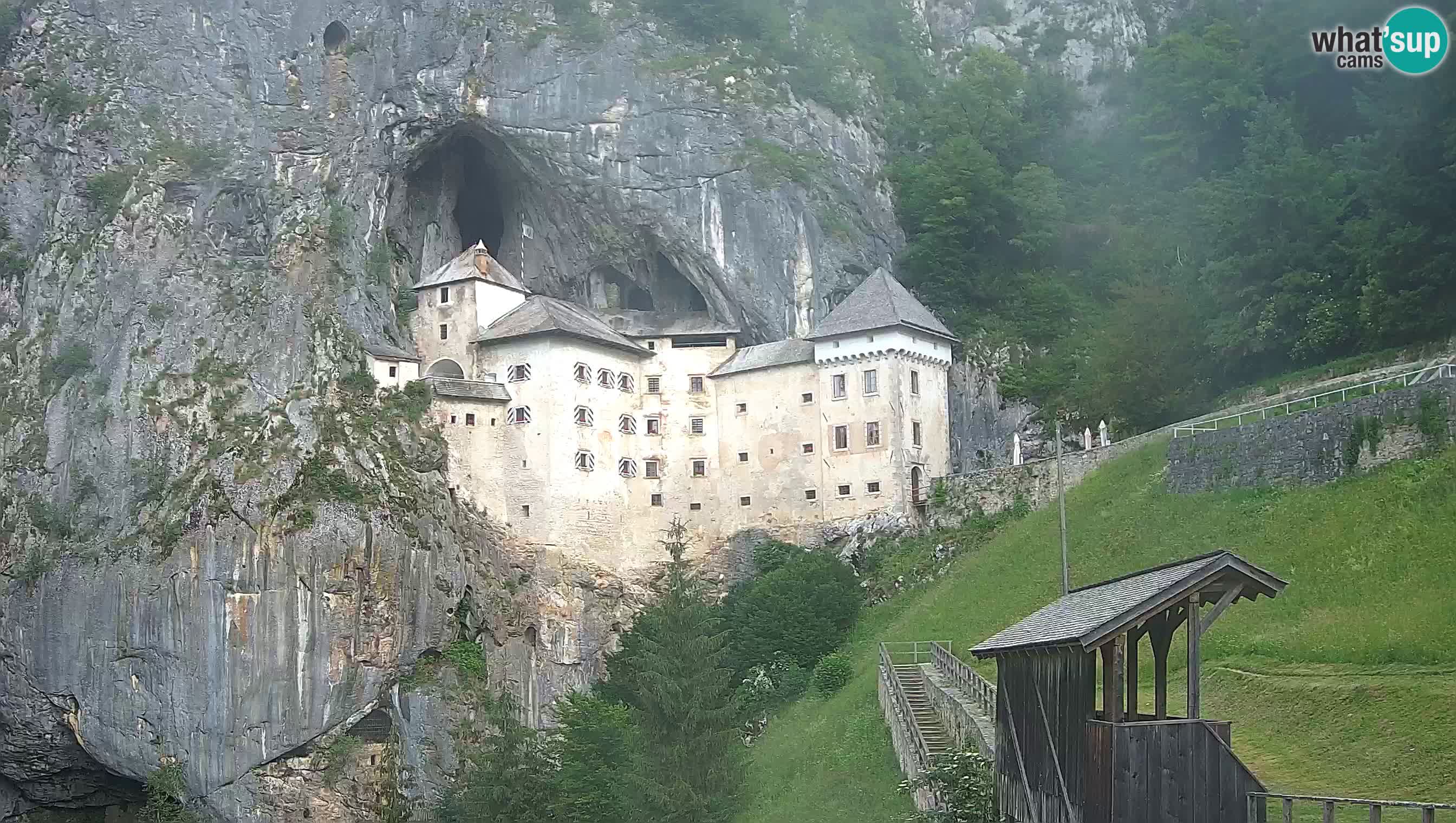 Live Webcam Höhlenburg Predjama – Postojna – Slowenien