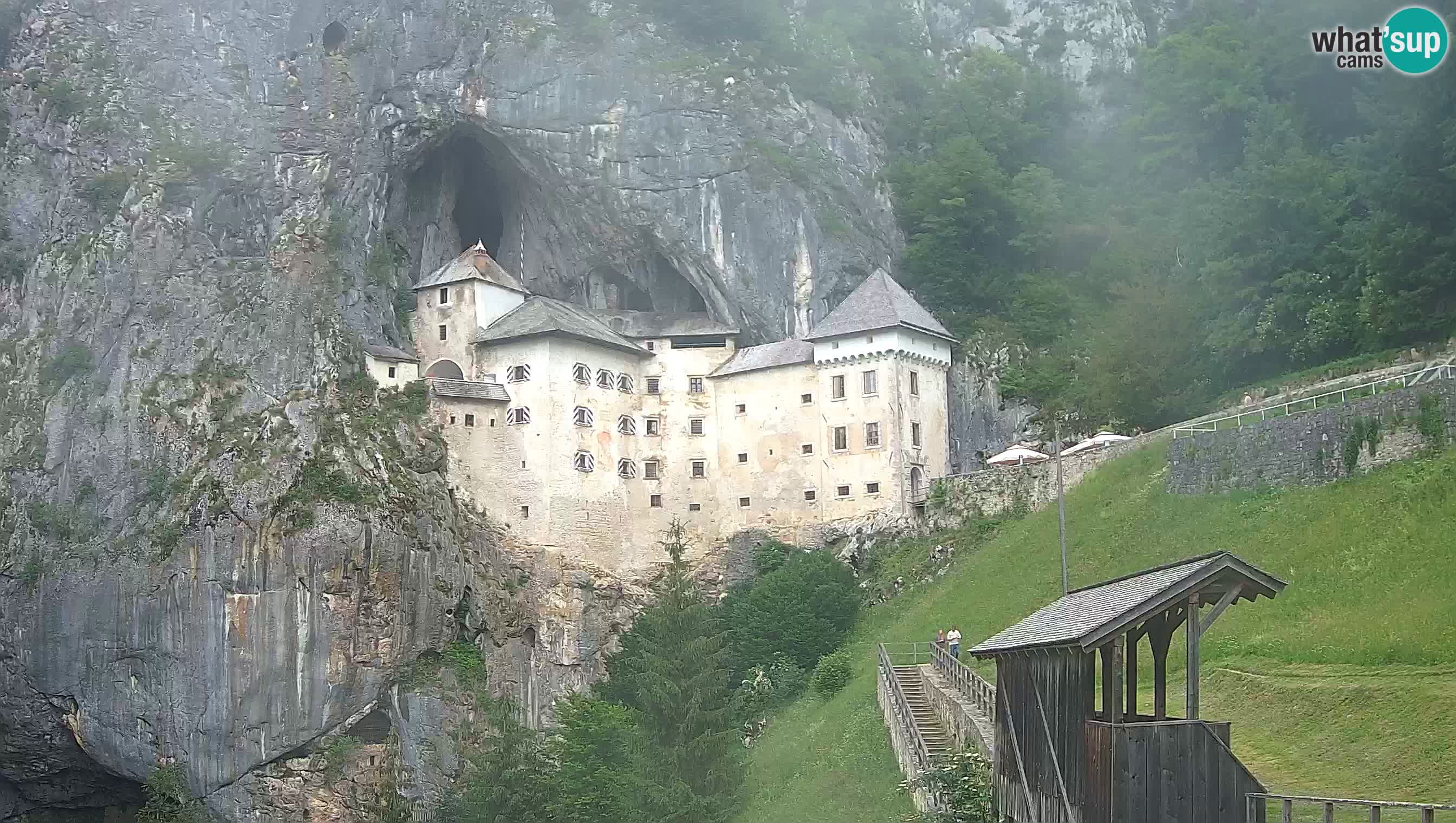 Live Webcam Höhlenburg Predjama – Postojna – Slowenien